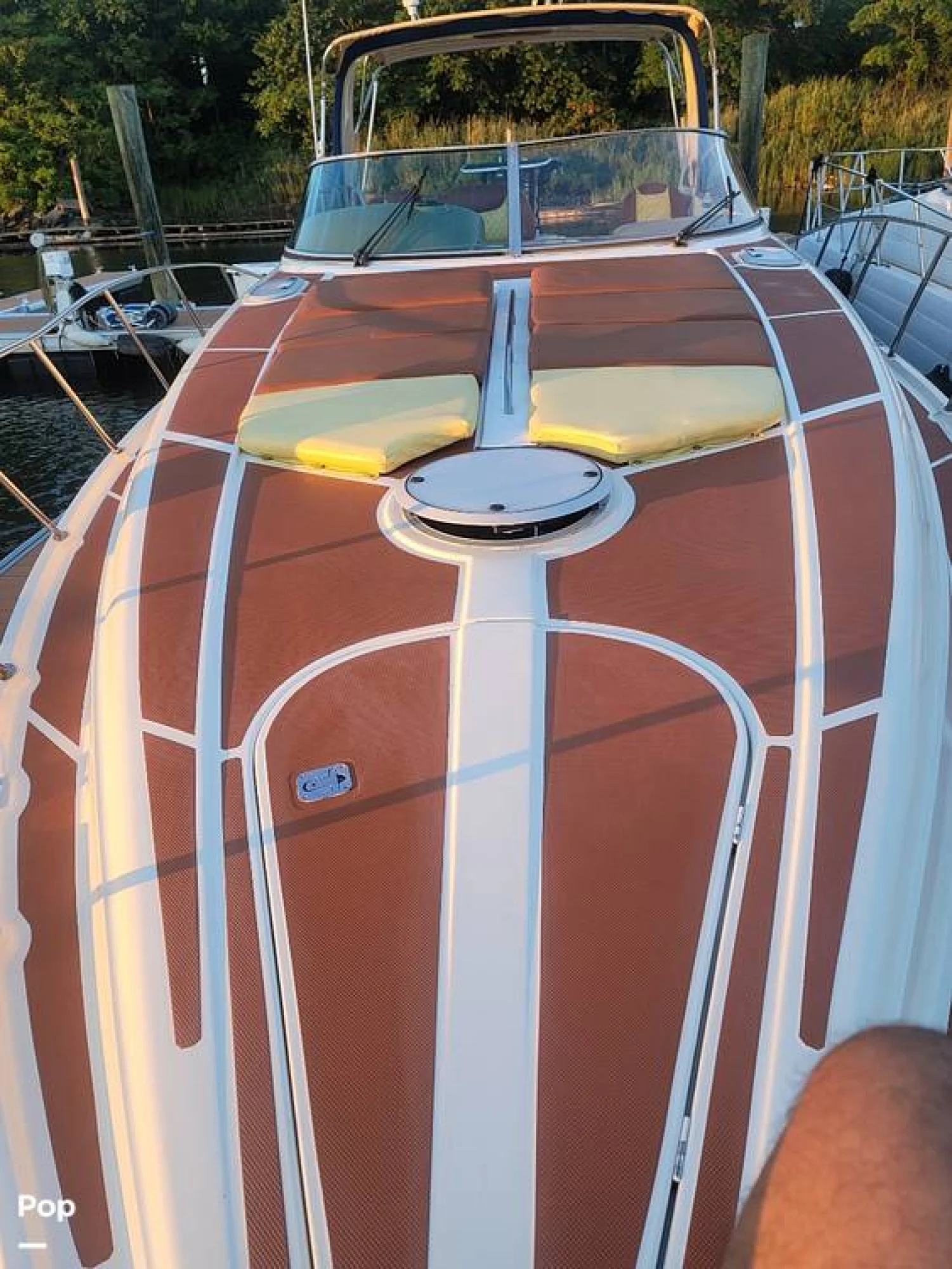 1998 Bayliner Avanti 3685 - Image 4