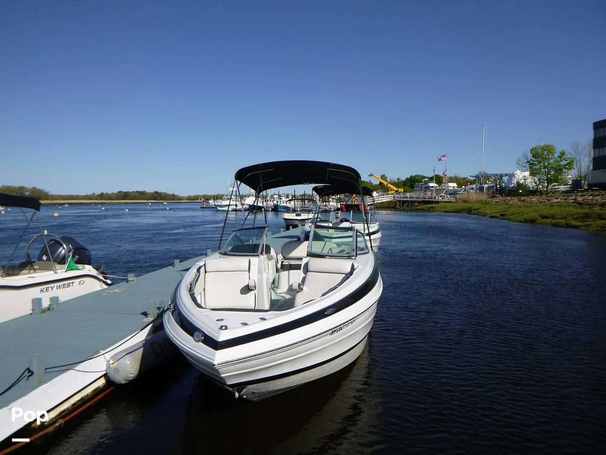 2023 Crownline 260 XSS - Image 2