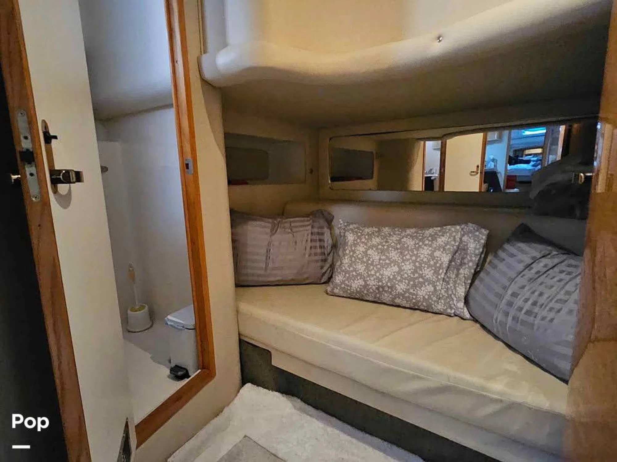 1997 Sea Ray 450 Sundancer - Image 3
