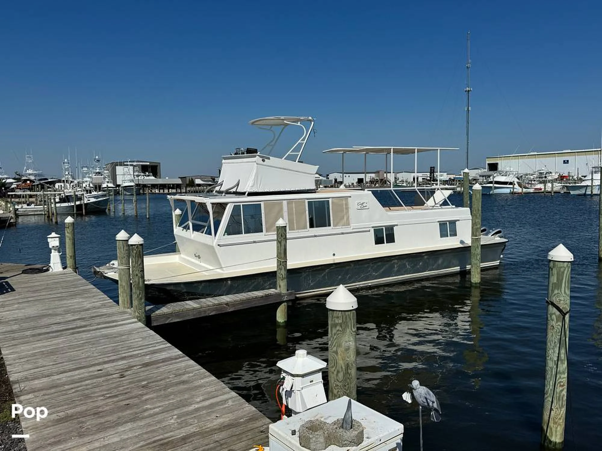 1973 Chris-Craft Aquahome - Image 3