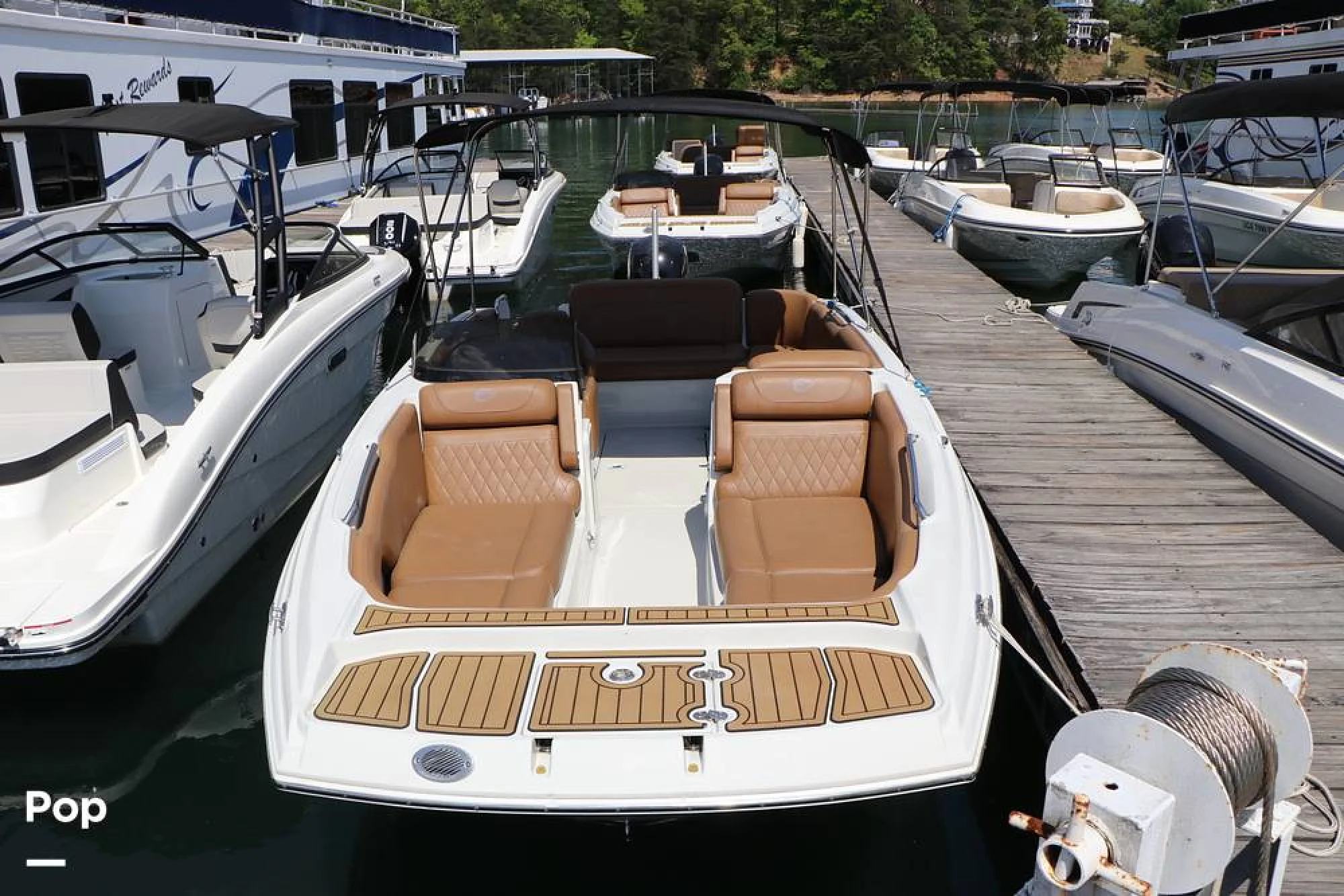 2023 Crownline E225 XS - Image 2