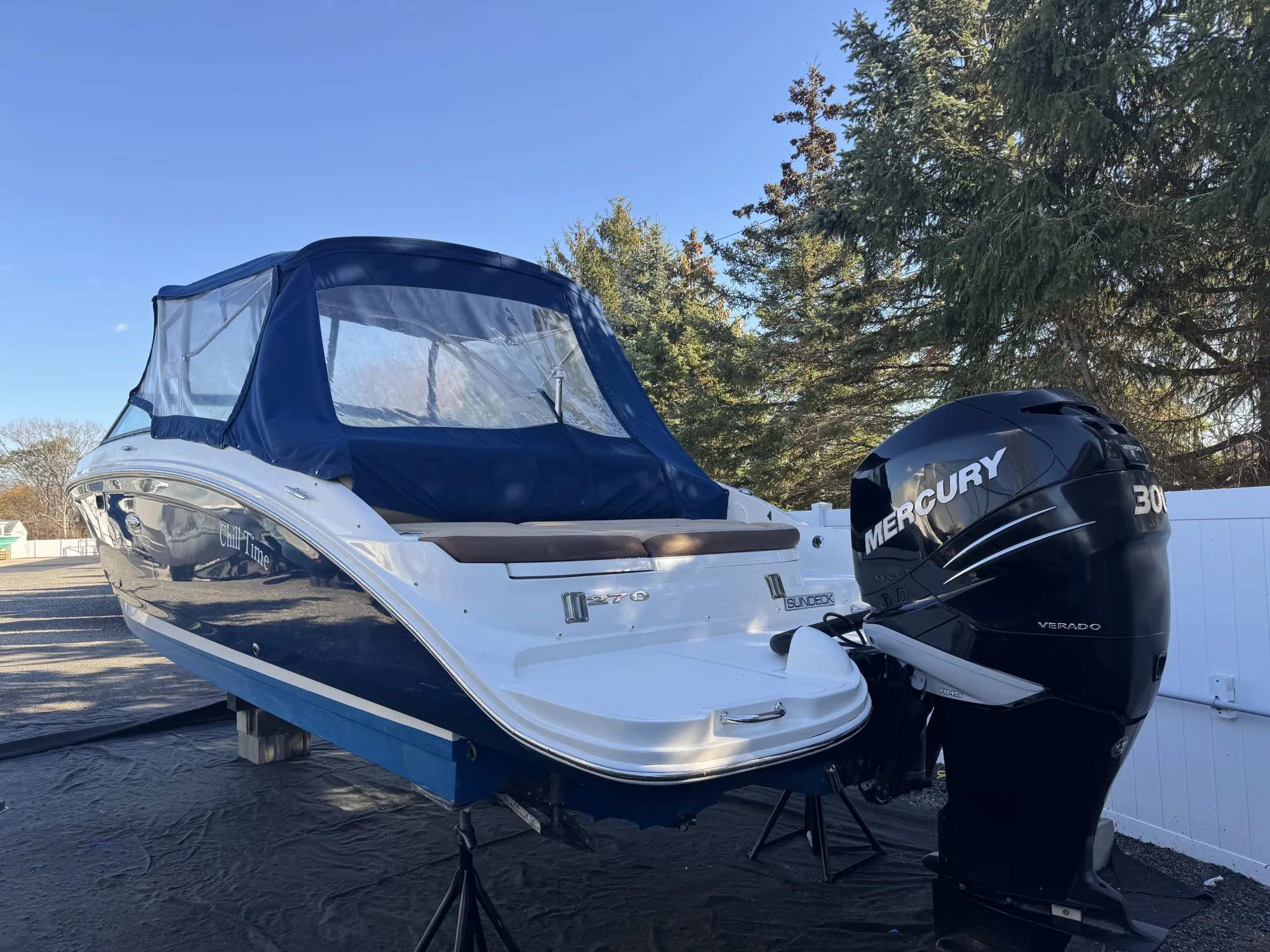 2016 Sea Ray  270 SDX - Image 3