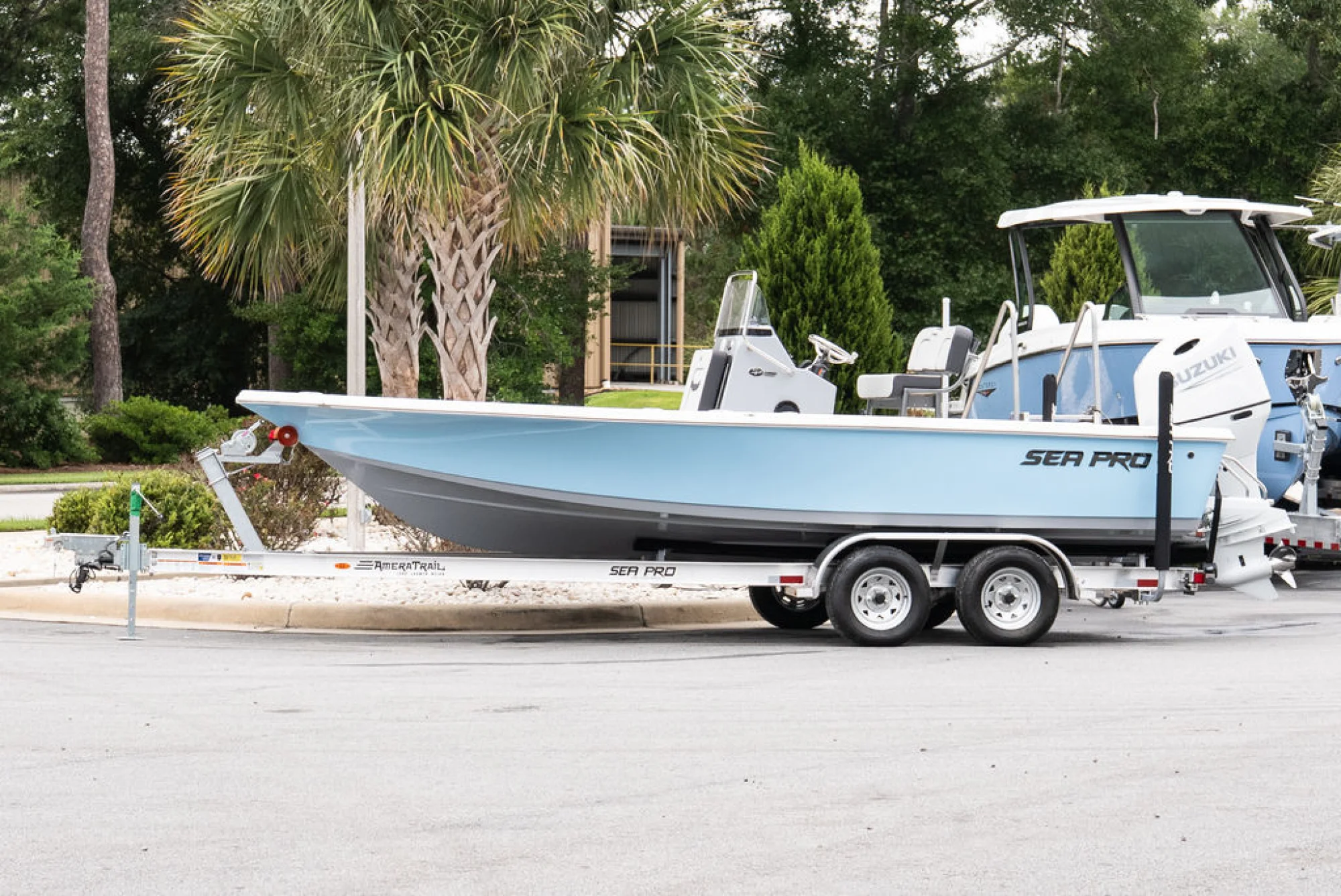 Sea Pro 210DLX