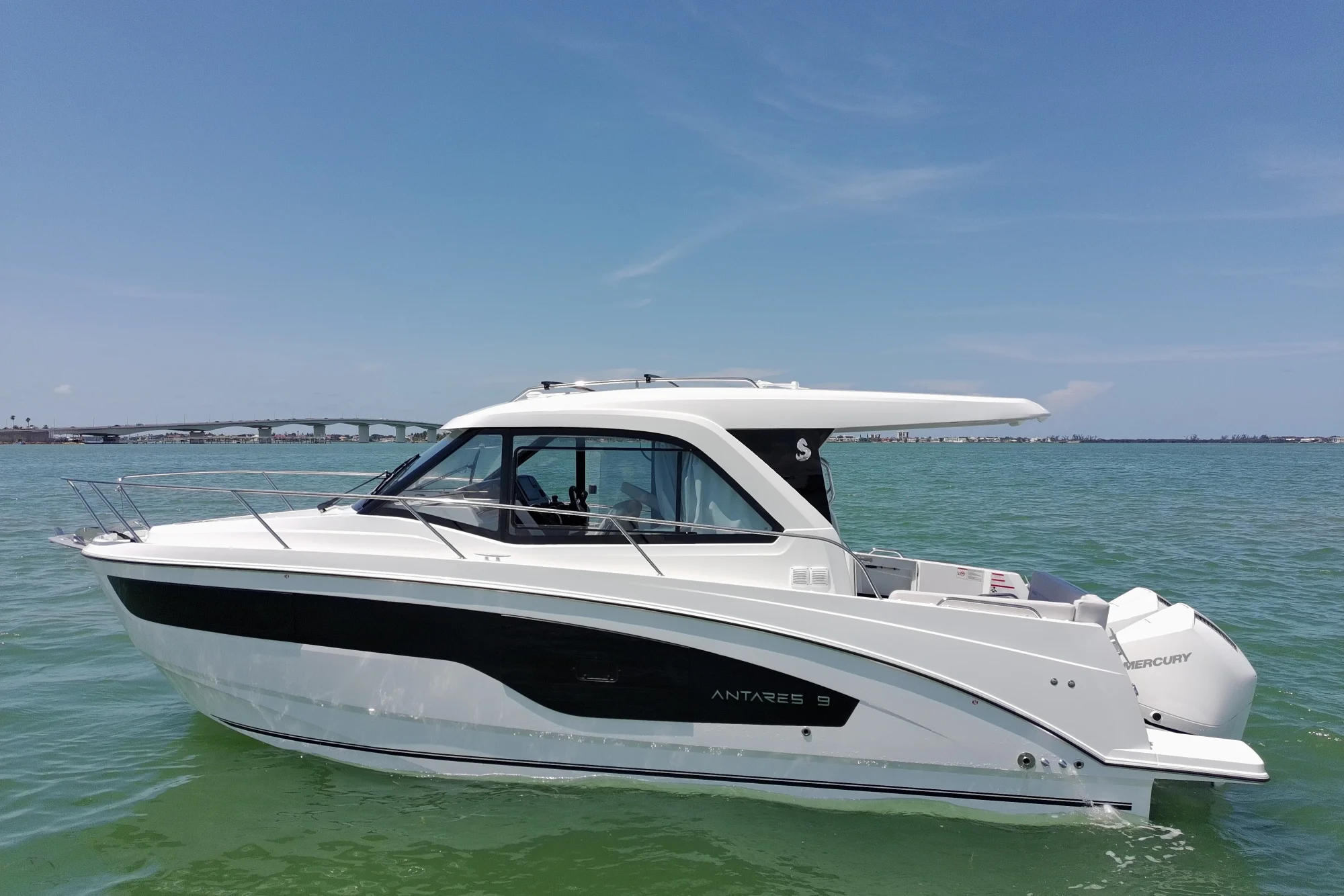 2027 Beneteau Antares 9 V2 - Image 3