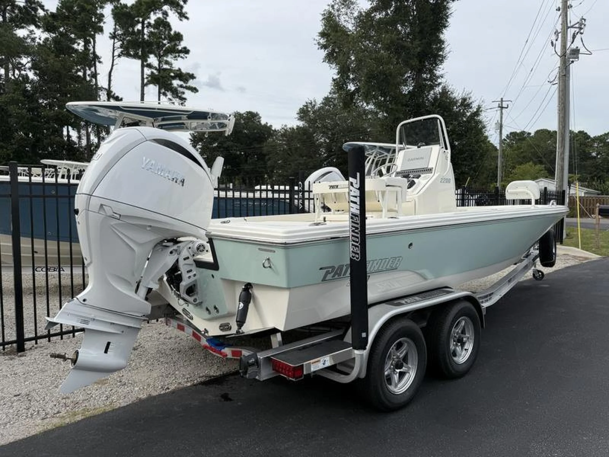 2025 Pathfinder 2200 TRS - Image 4