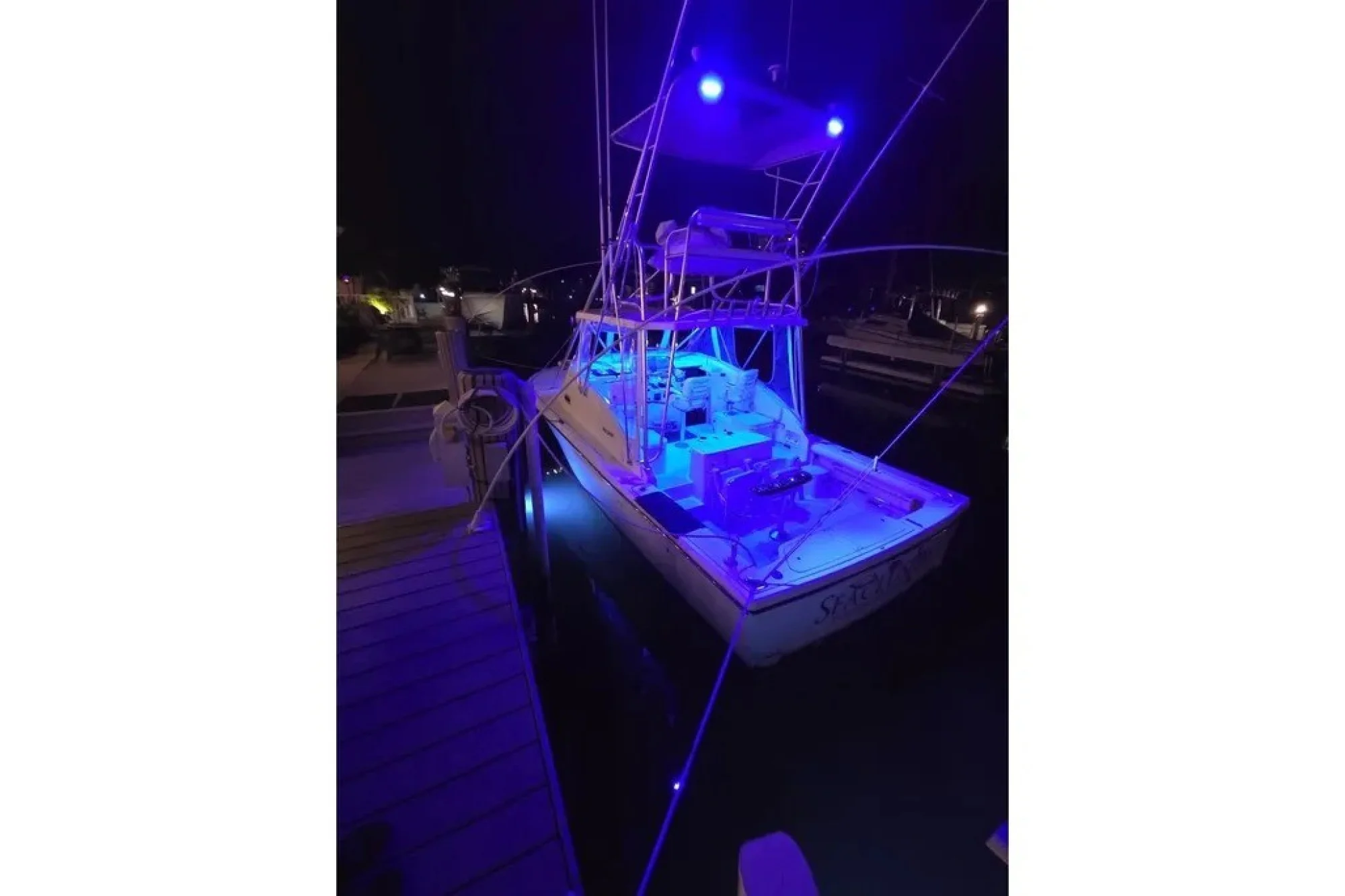 2001 Pursuit 3000 Offshore - Image 4