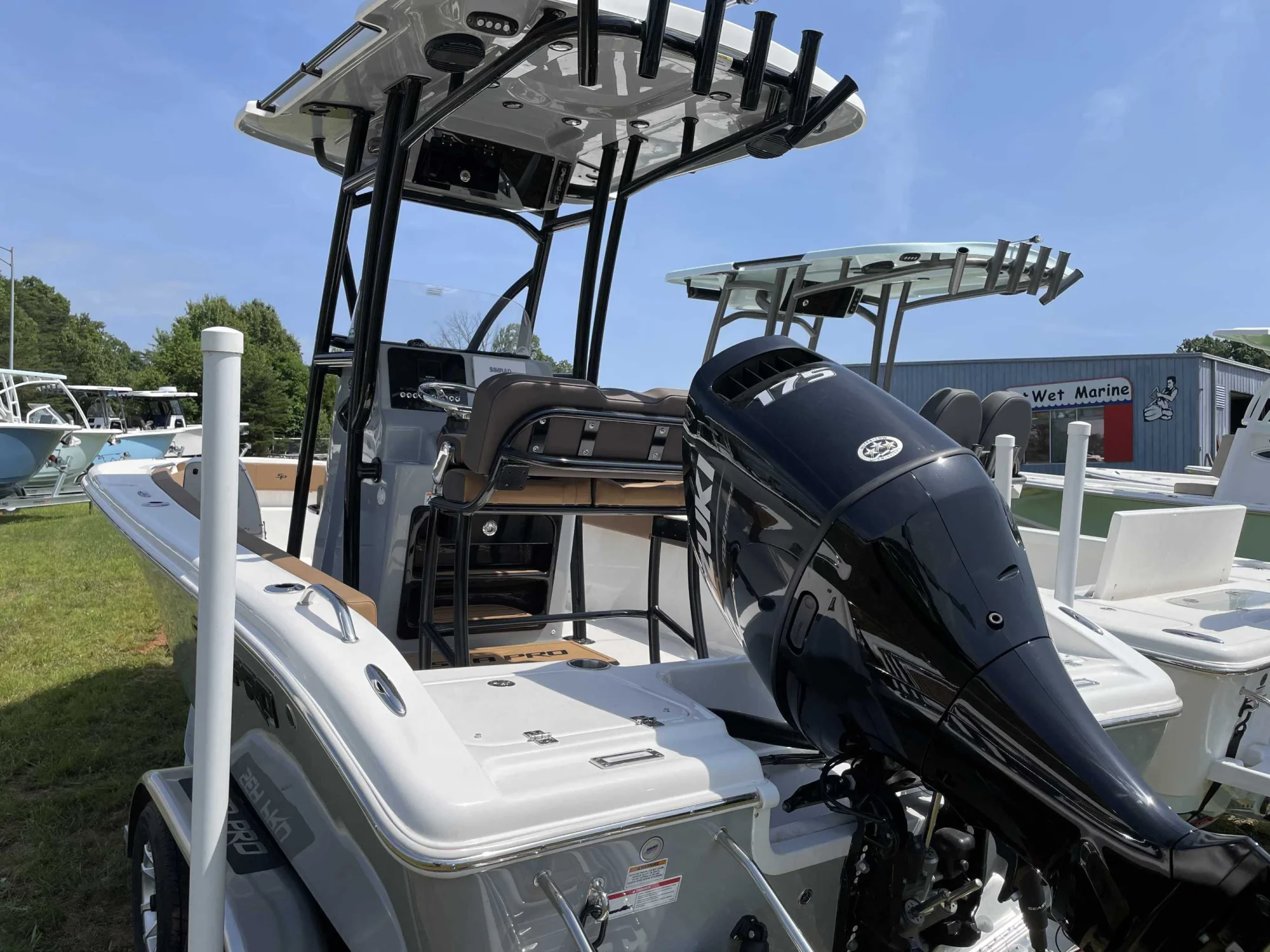 2025 Sea Pro 202 Center Console - Image 2