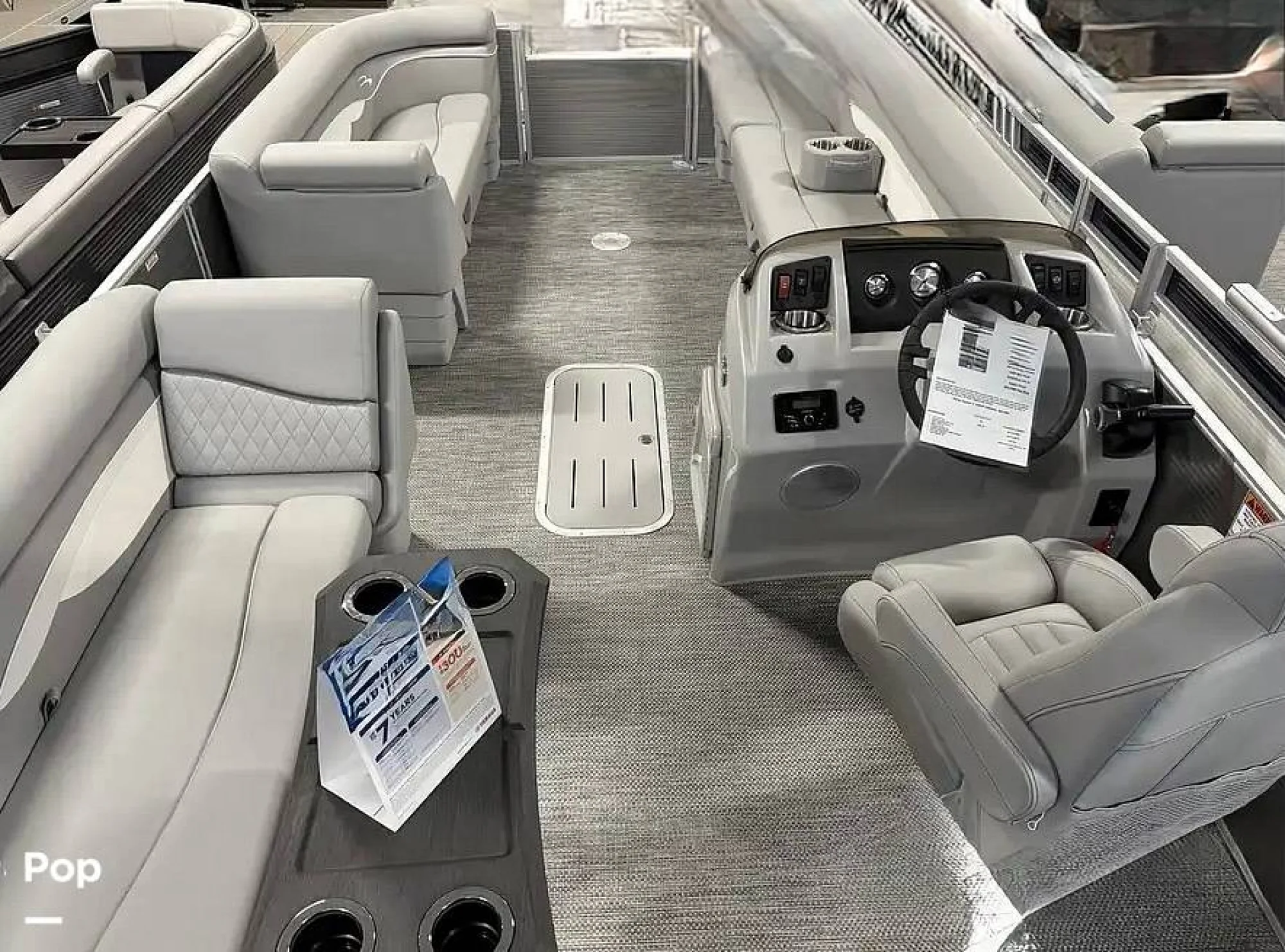 2024 Bennington 22 SL - Image 2