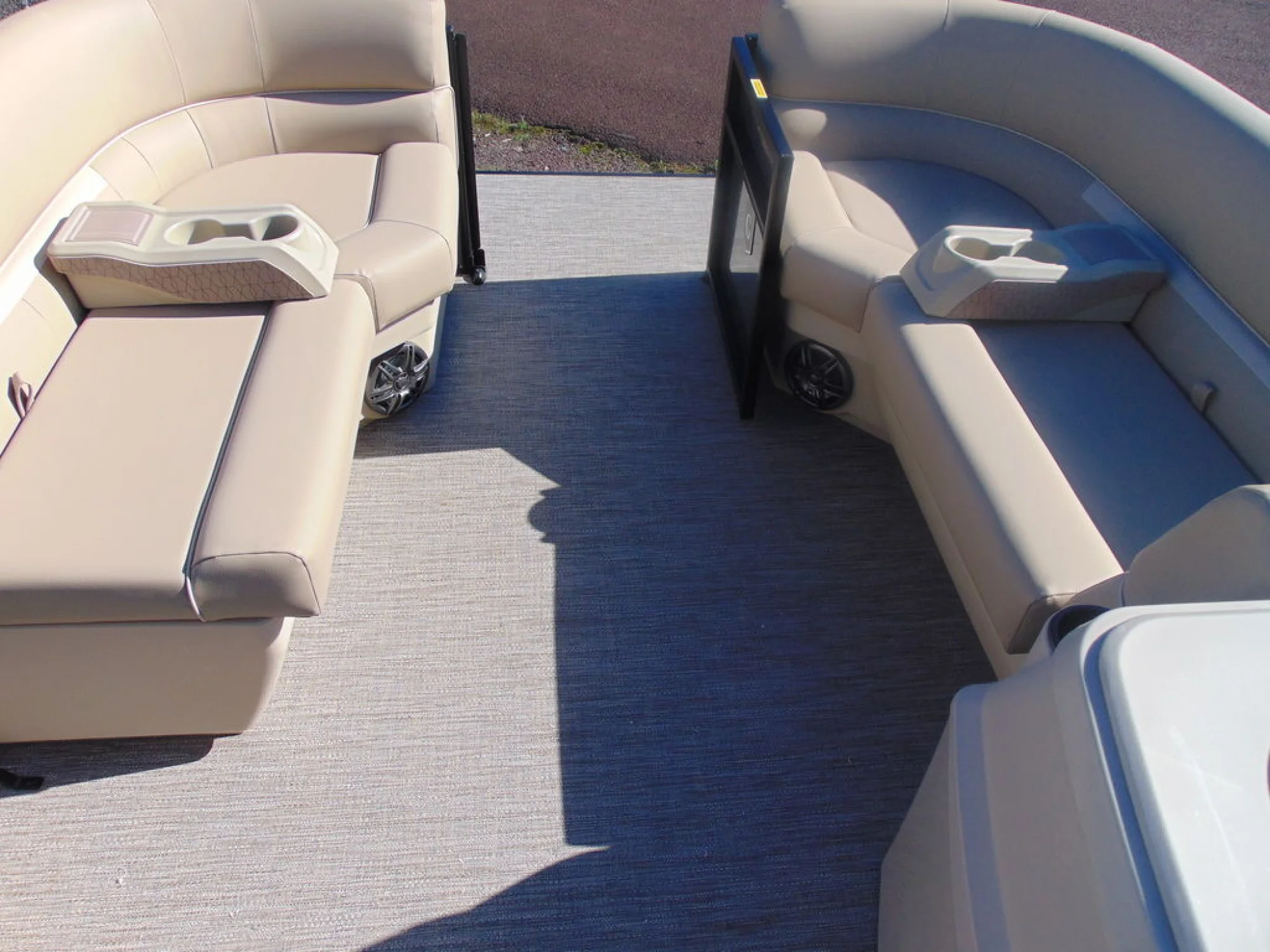 Godfrey Pontoons Xperience 1880 CX 25 in. Package - Image 5