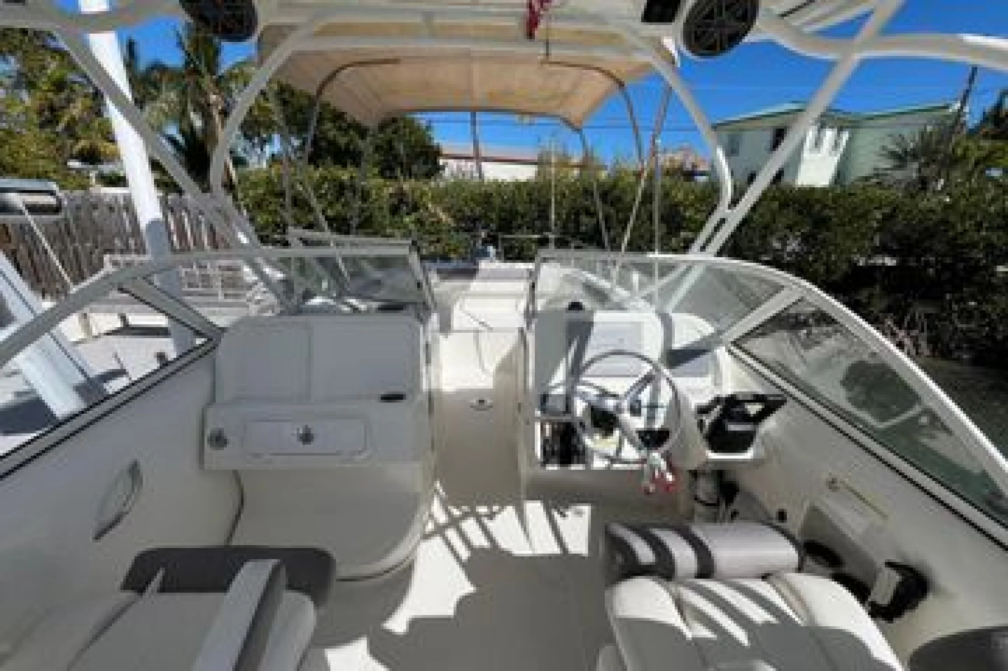 2017 World Cat 255 DC - Dual Console | 25ft - Image 4