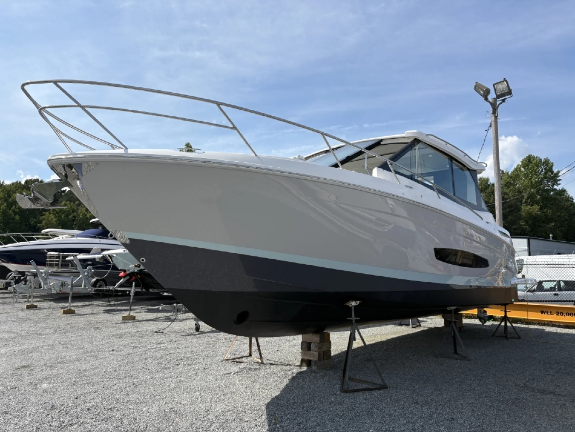 2025 Regal 36 Grande Coupe - Image 2