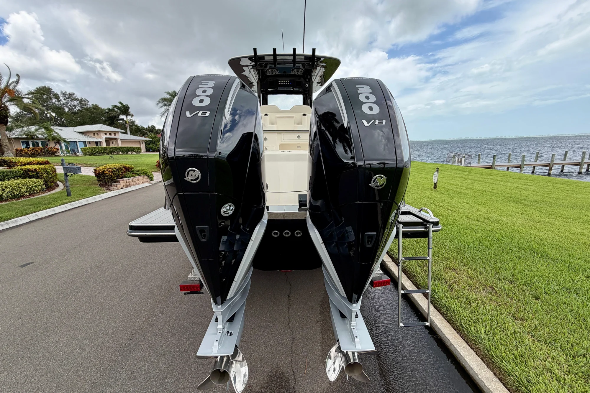 2027 Scout 288 LXF - Image 4