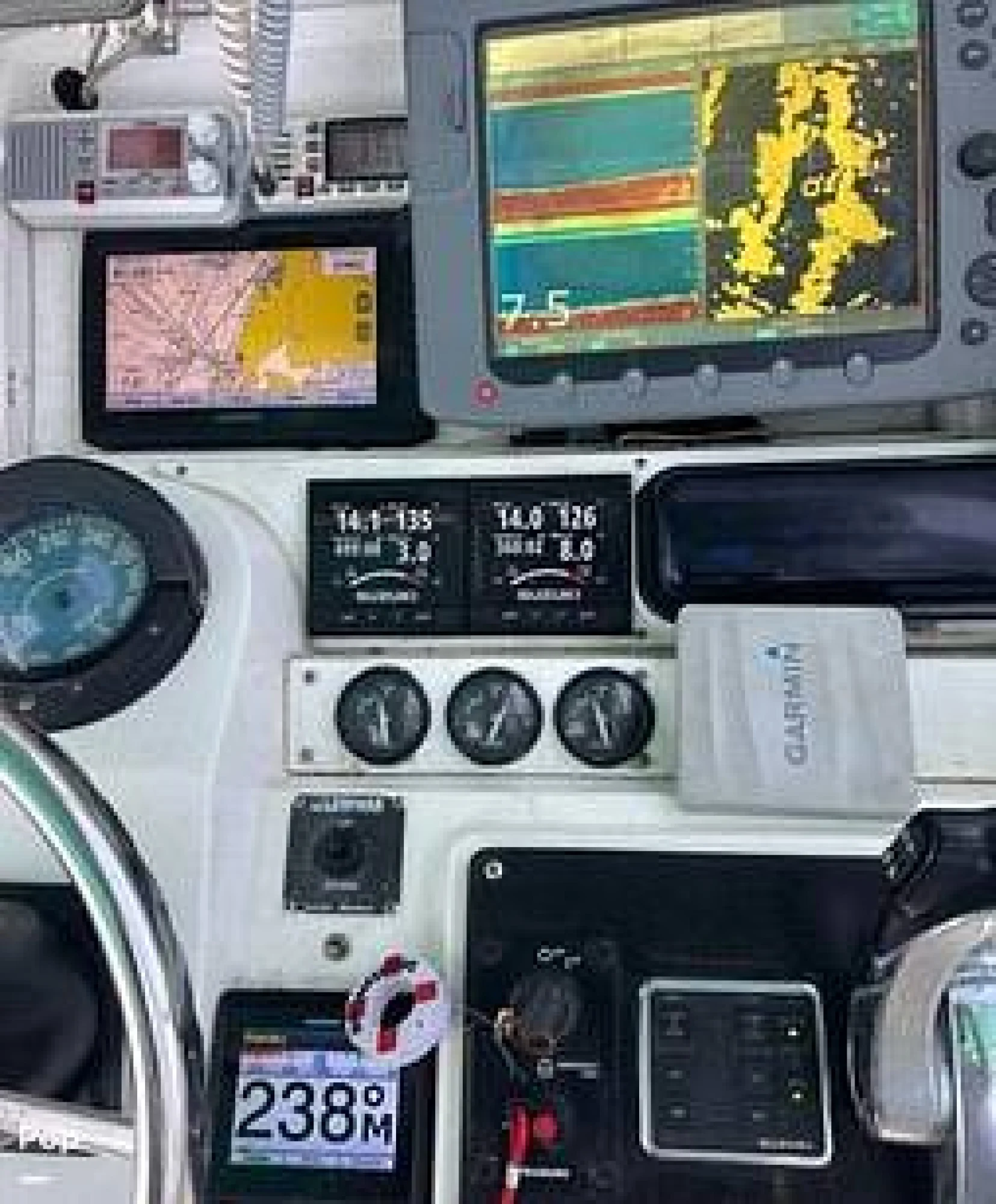 1996 Contender 35 SC - Image 3