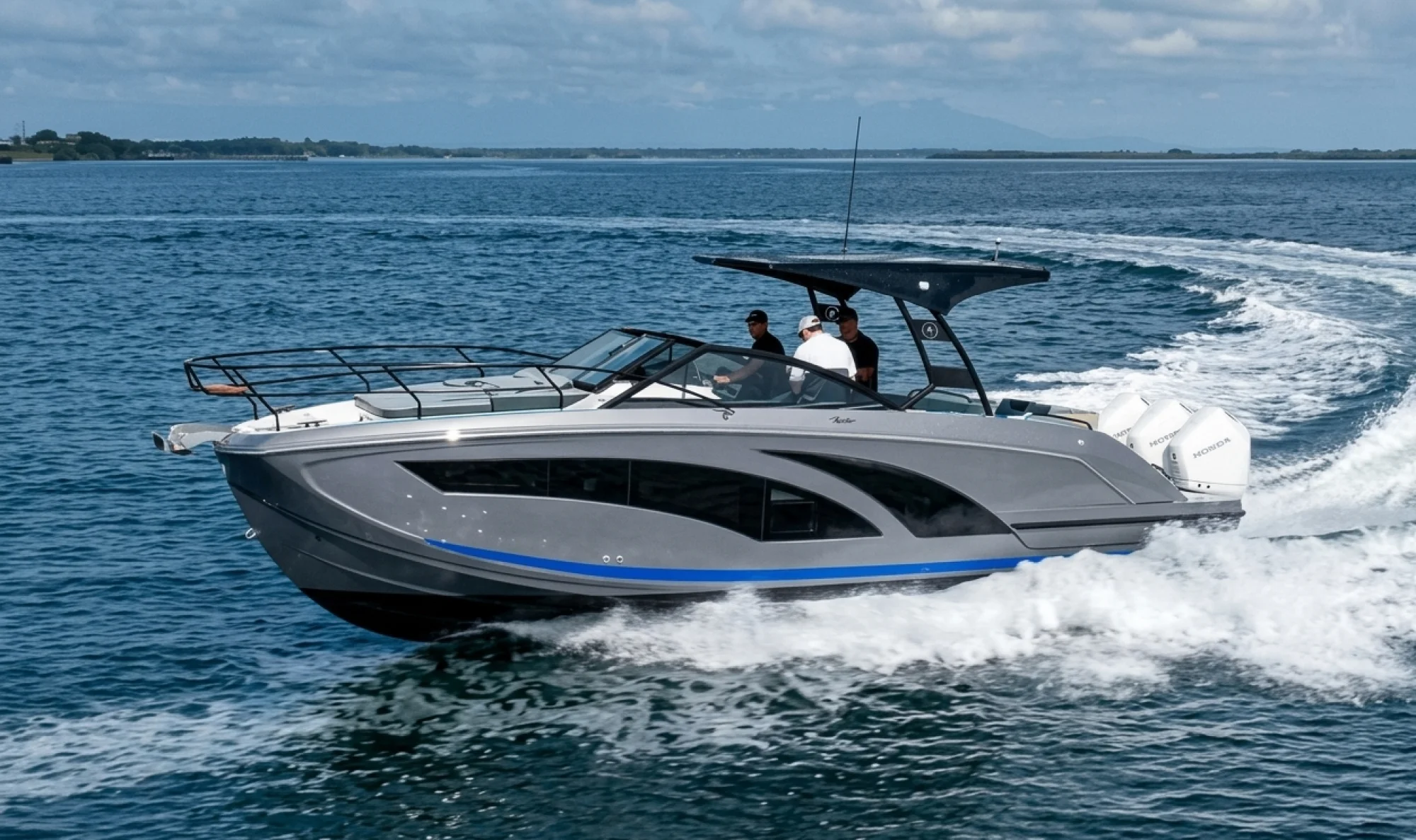 2027 Hanover 327 -Outboard - Image 2