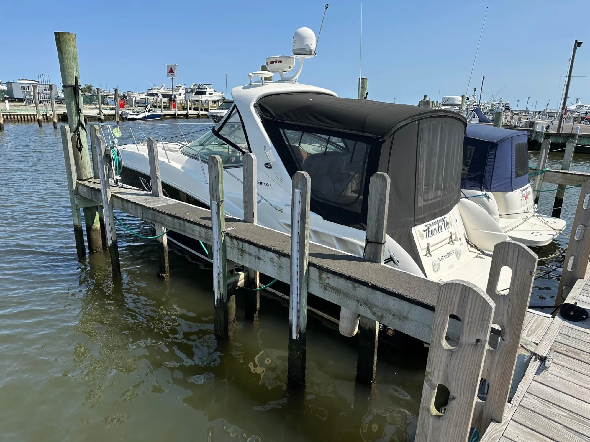 2008 Sea Ray Sundancer 330 - Image 2