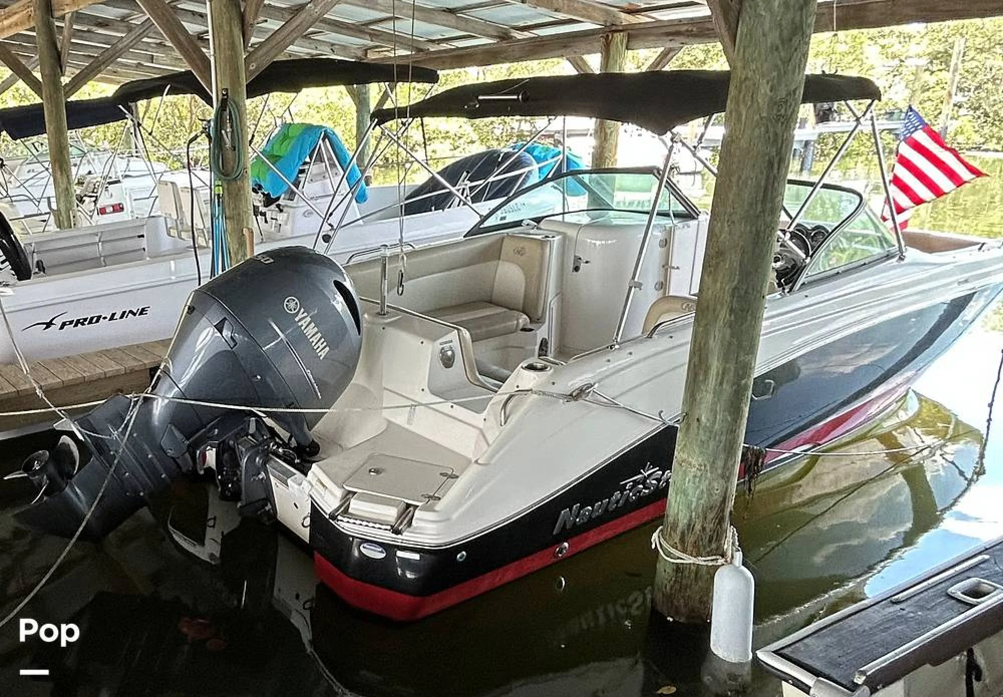 2016 NauticStar 223 DC Sport Deck - Image 2