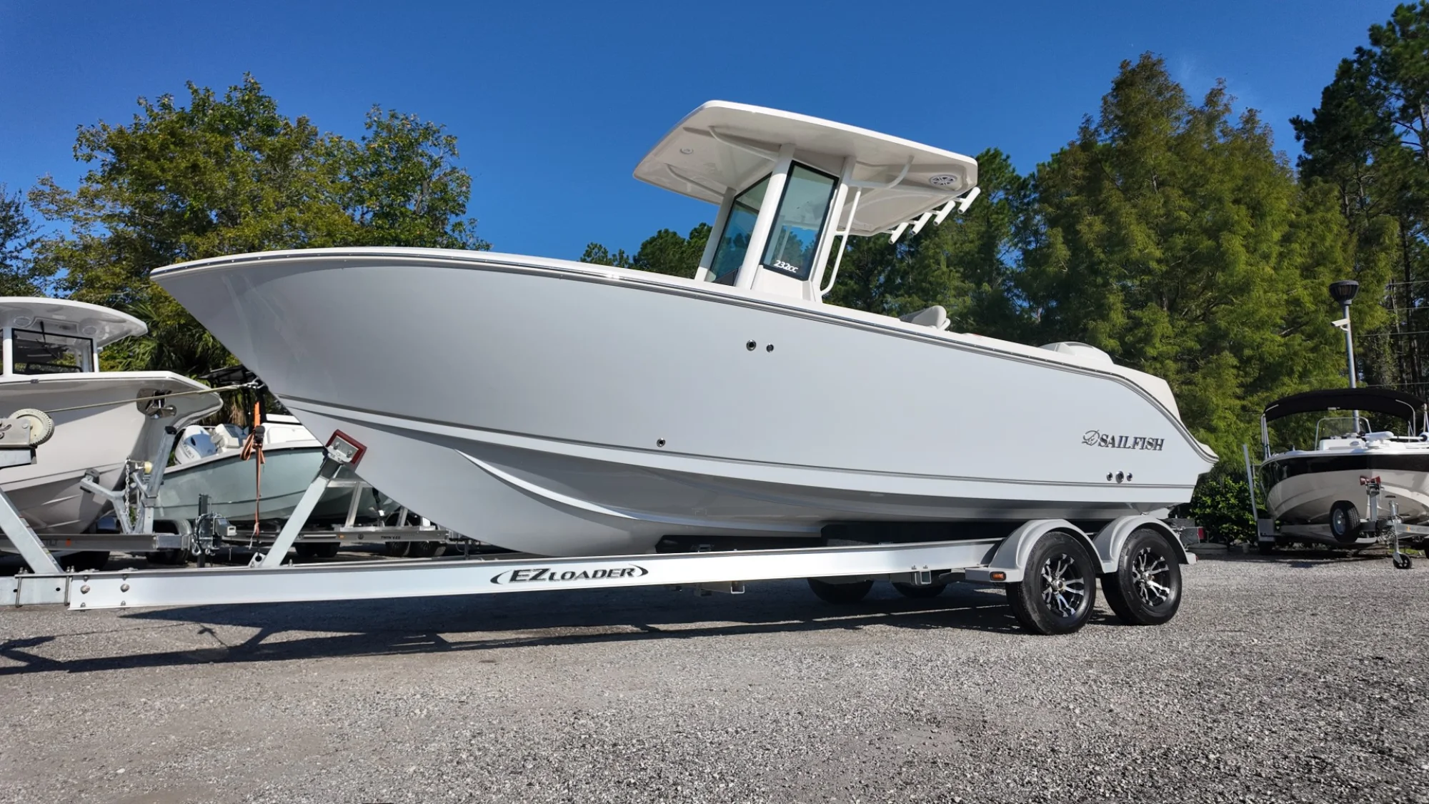 2026 Sailfish 232 CC – Mercury 300XL Verado - Image 3