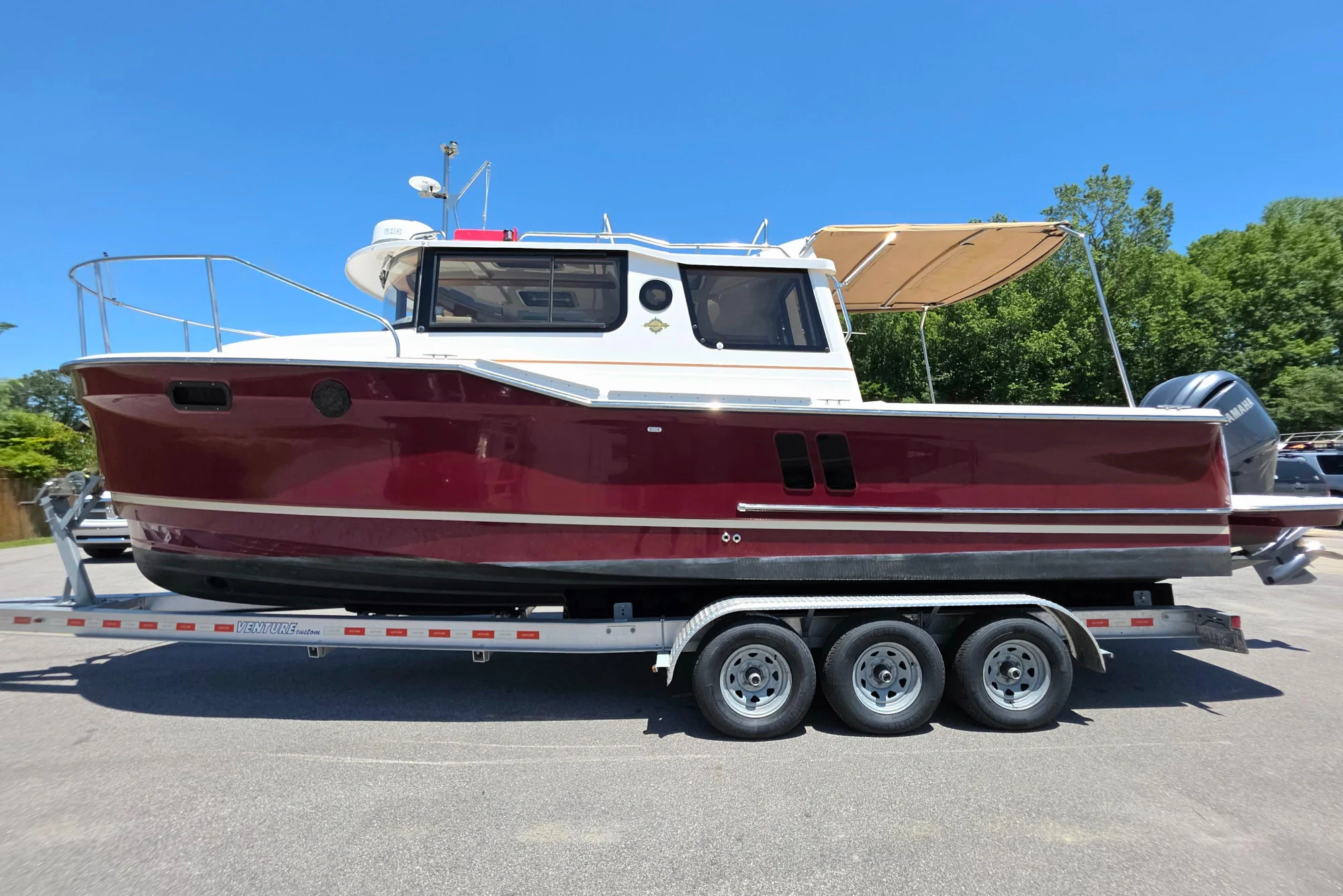 2021 Ranger Tugs R-27 - Image 2