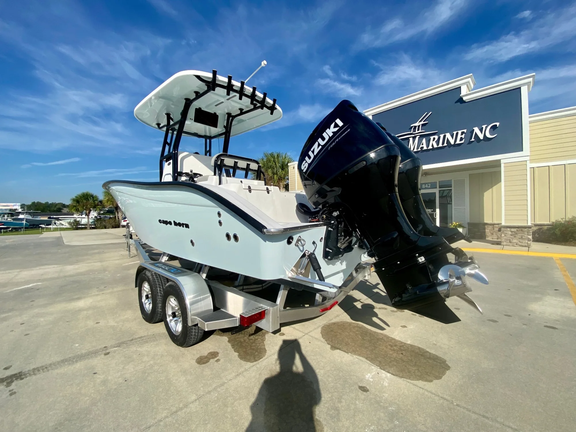 2024 Cape Horn 24XS Solid Ice Blue - Image 4