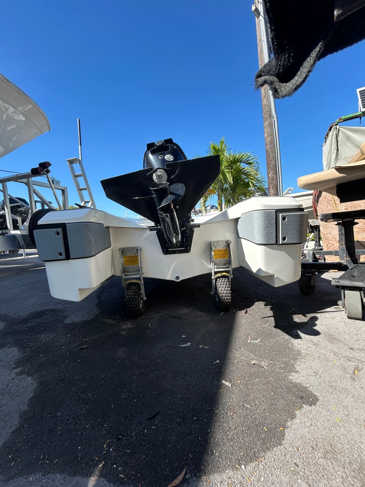 2024 Aspen T10 Carbon Cat - Image 4