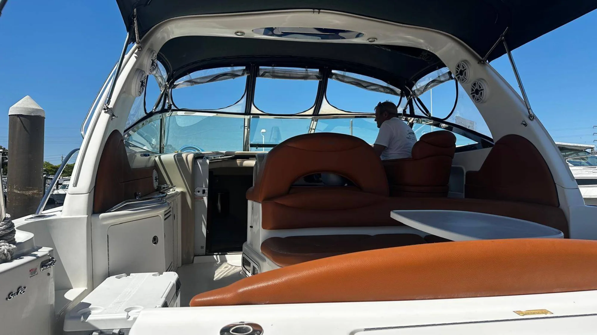 2004 Sea Ray 380 Sundancer - Image 2