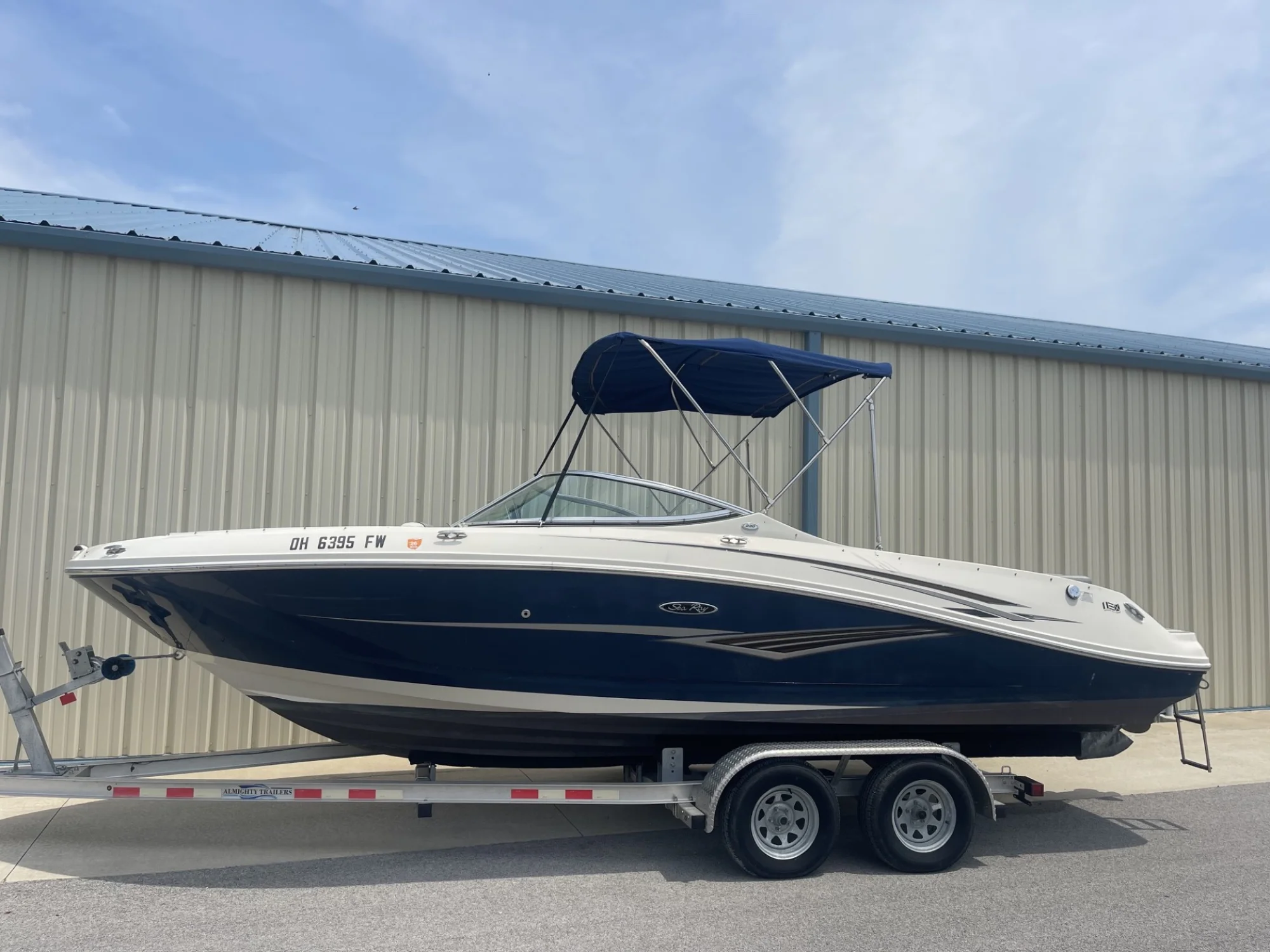 2010 Sea Ray 230 Select Bowrider