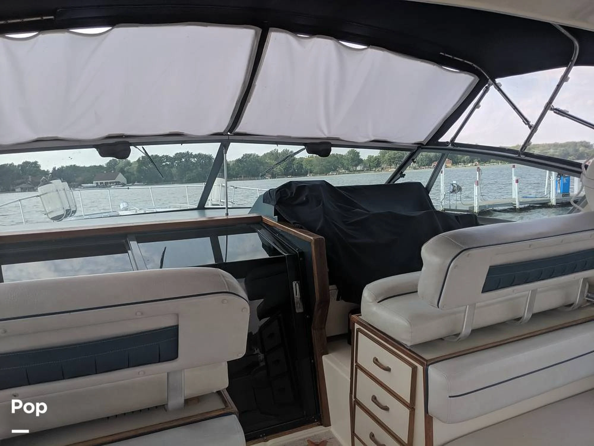 1986 Sea Ray 390 EC - Image 5