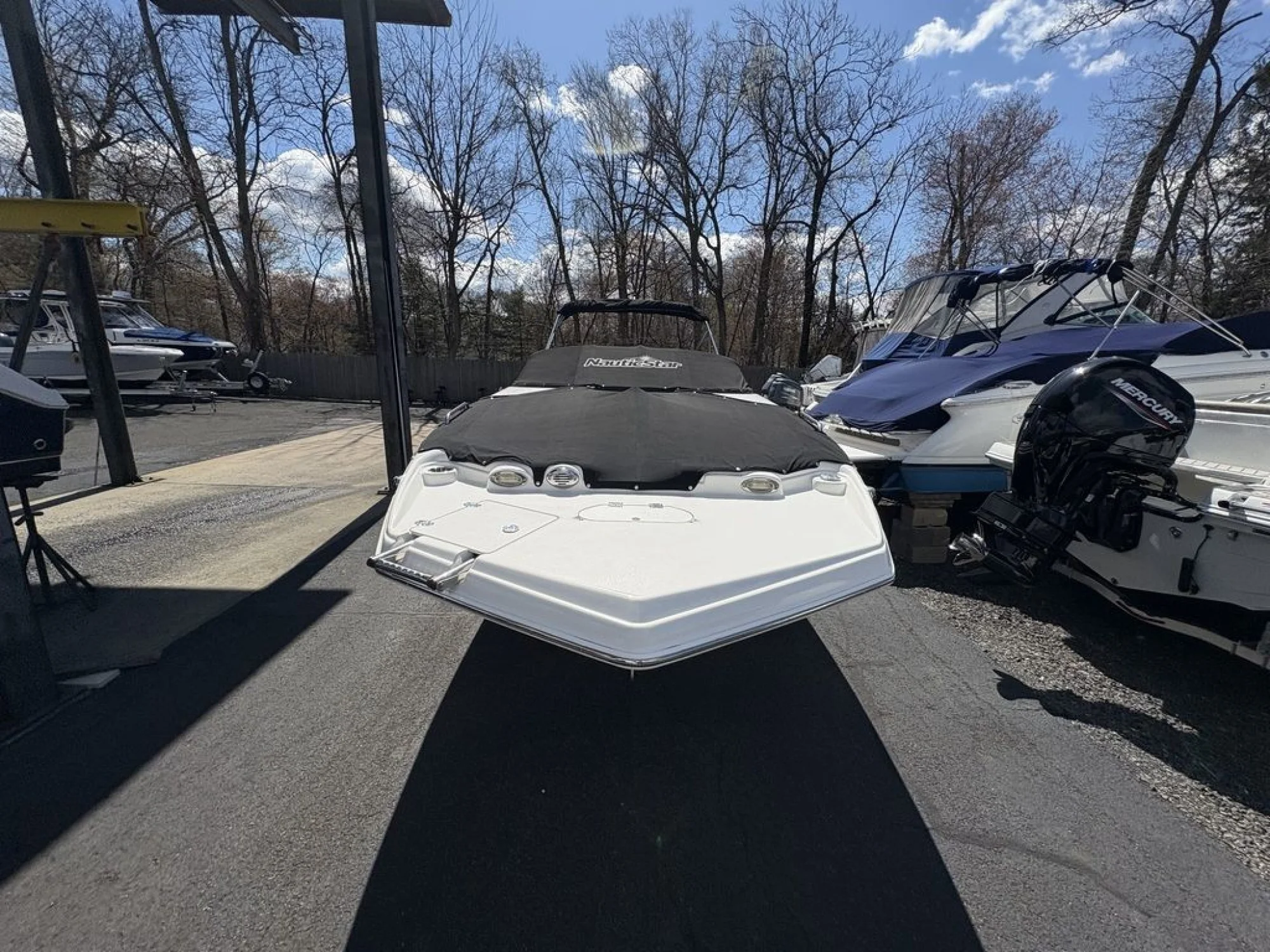 2017 Nauticstar 243DC Deck - Image 2