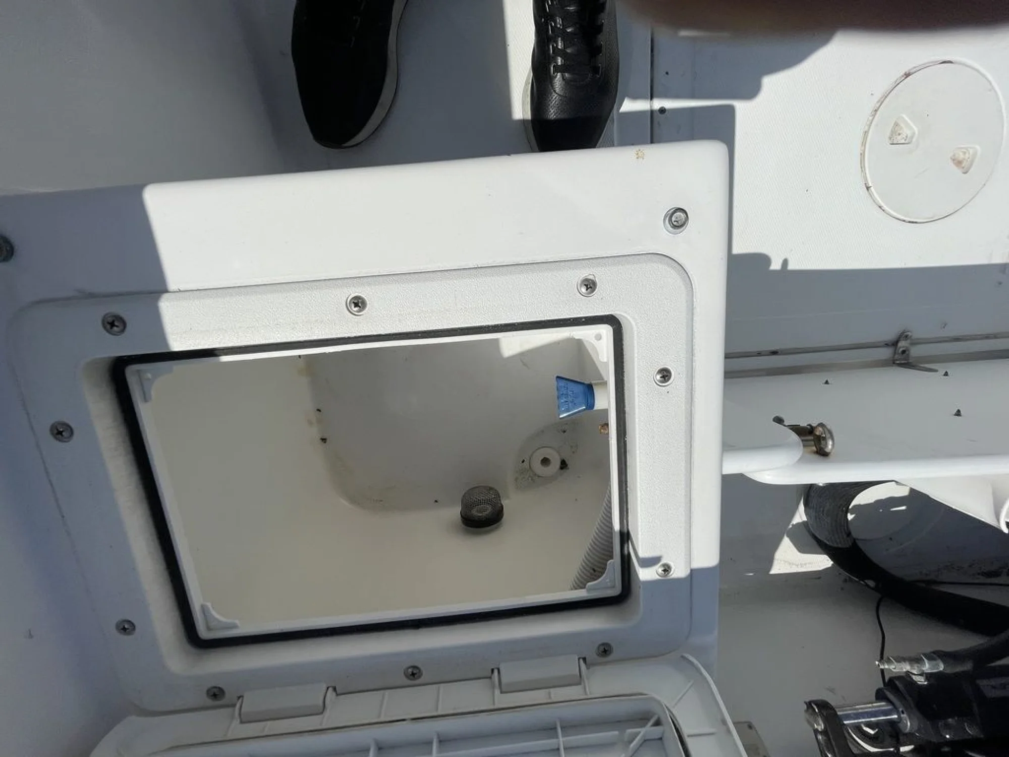 2000 Angler 204 DC - Image 5