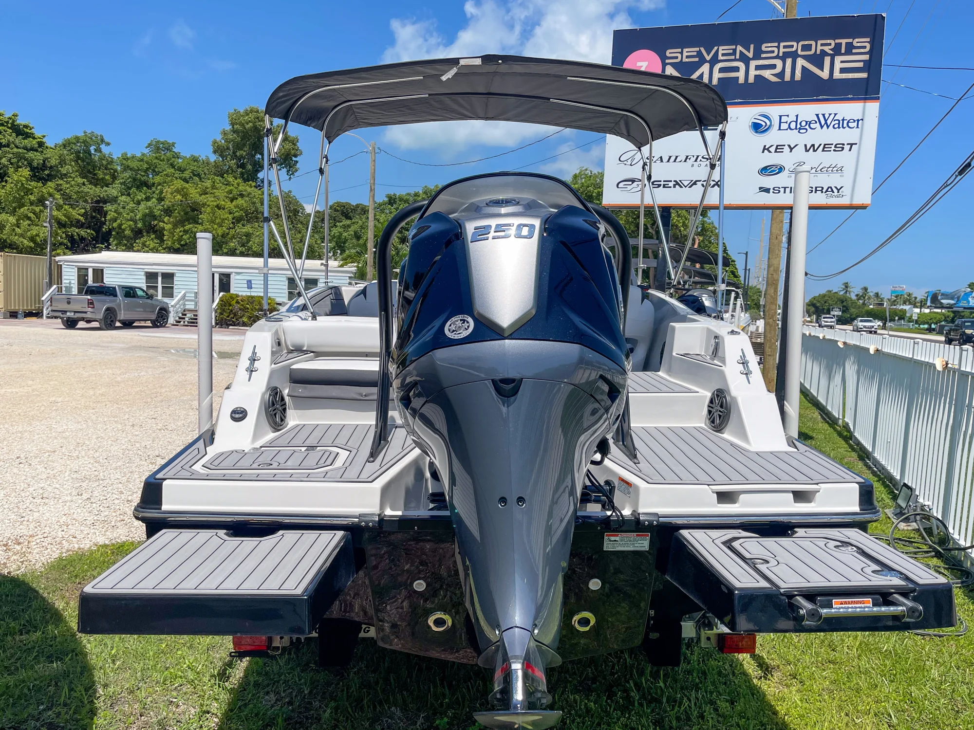 2024 Starcraft SVX231OB - Image 5