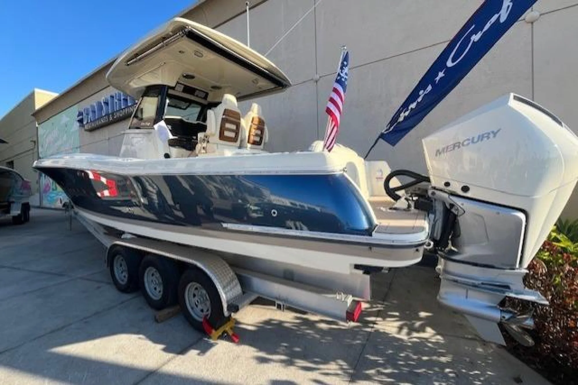 2026 Chris-Craft Catalina 31 - Image 4