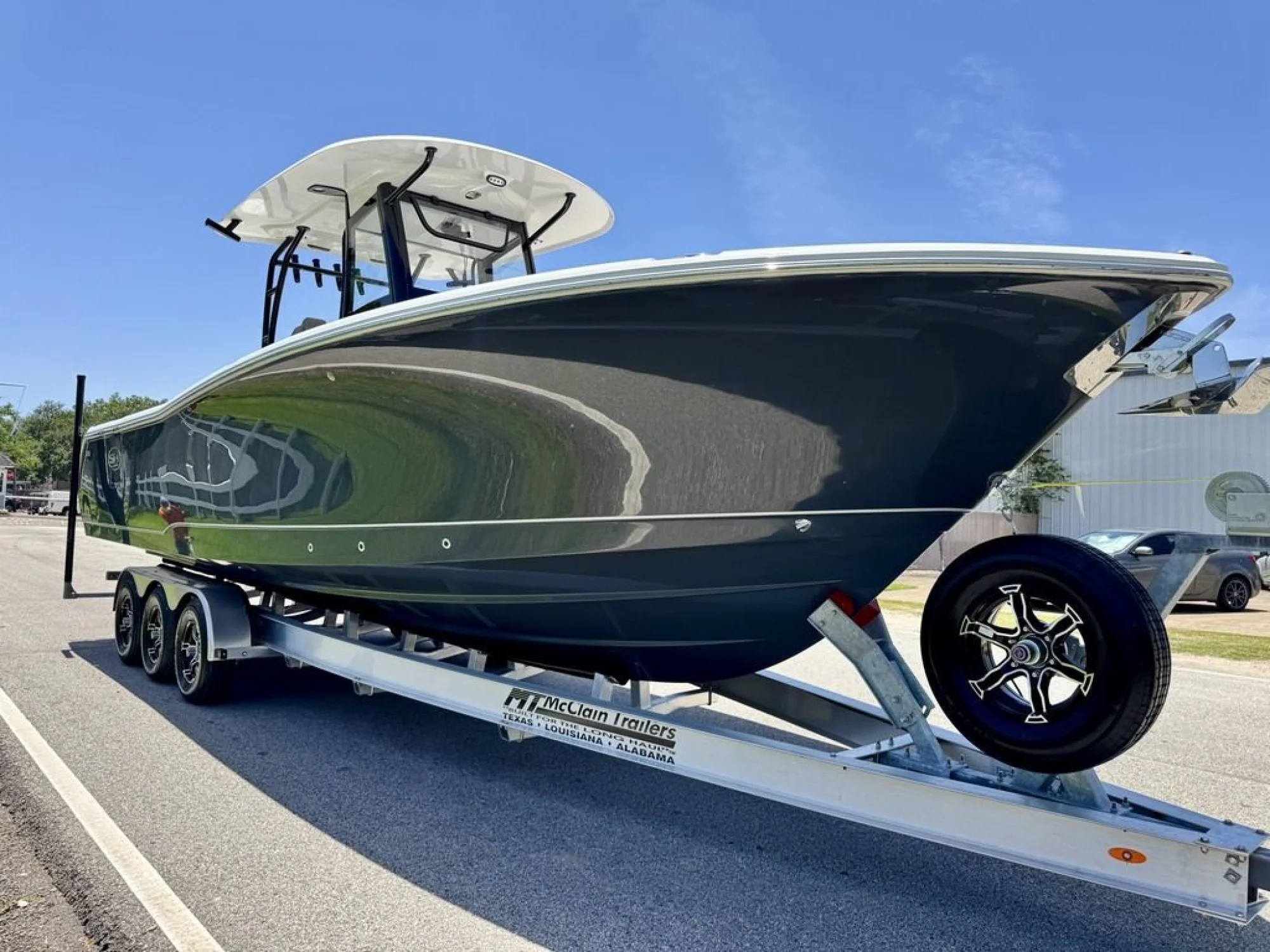 2027 Sea Hunt Ultra 305SE - Image 5