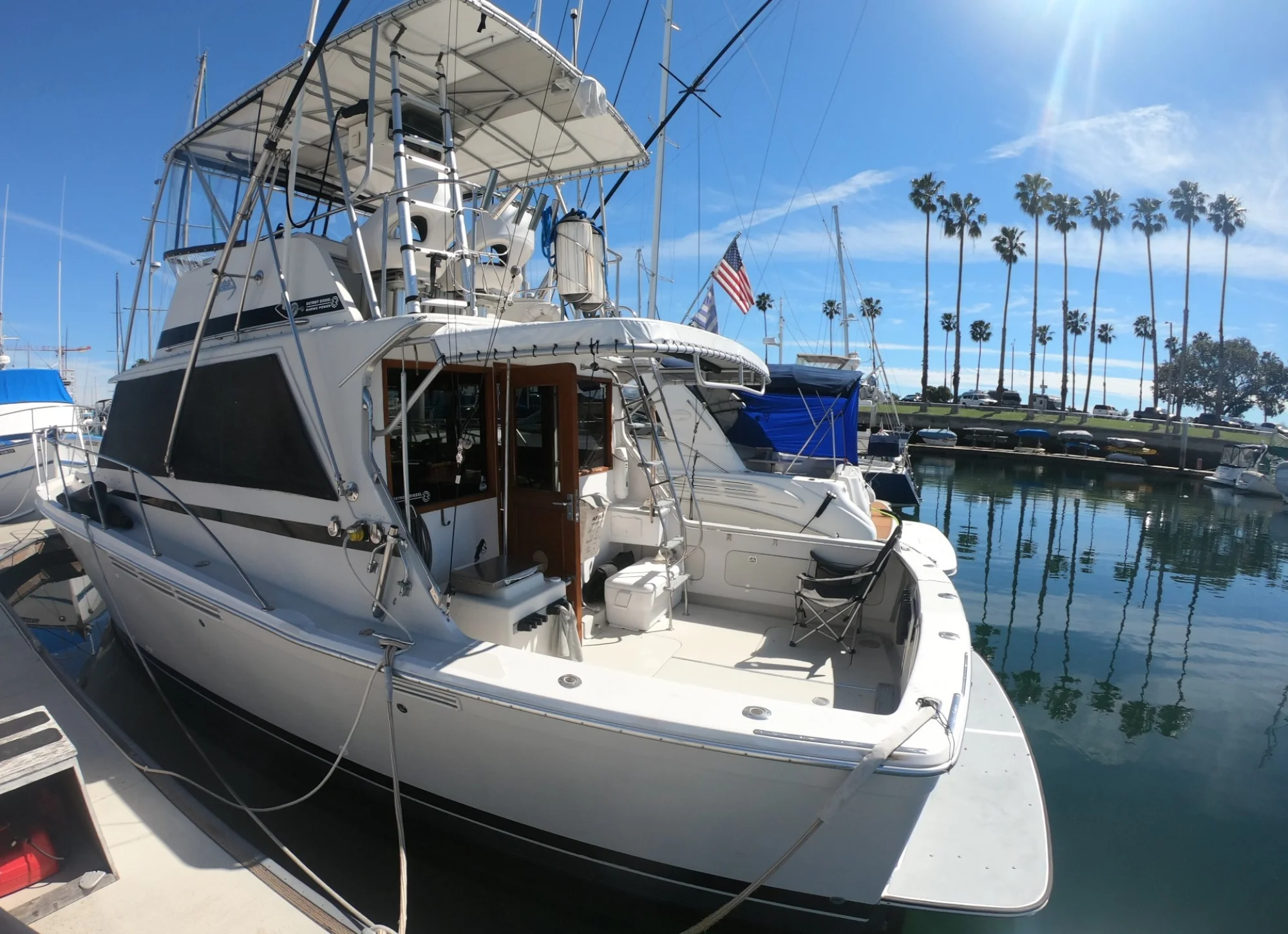 Uniflite 38 Convertible - Image 5