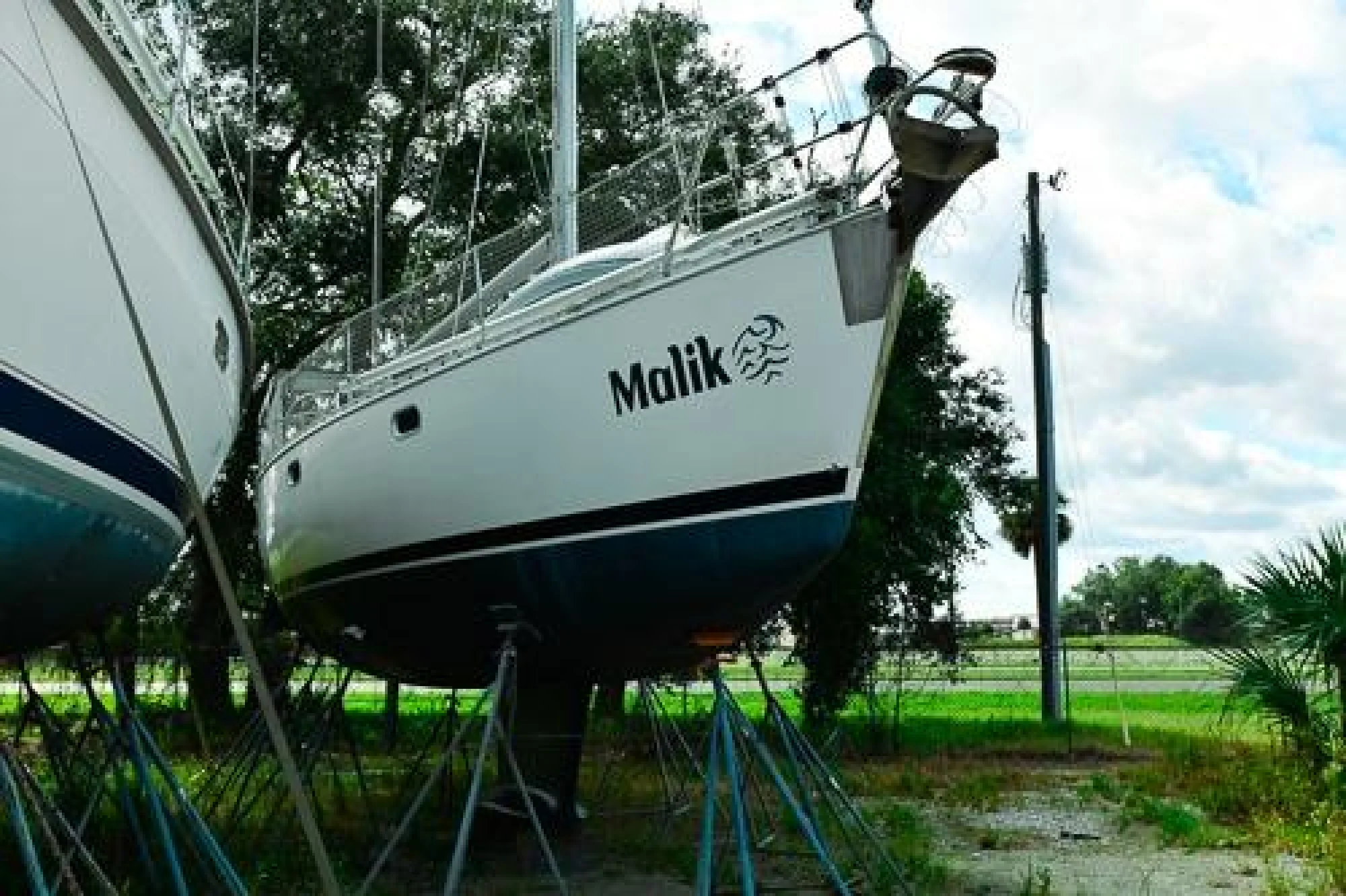 Jeanneau Sun Odyssey 42.2 - Image 3