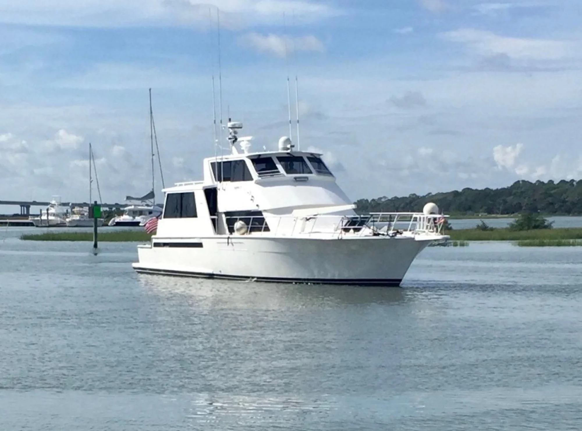 Viking 60 Cockpit Motor Yacht - Image 5