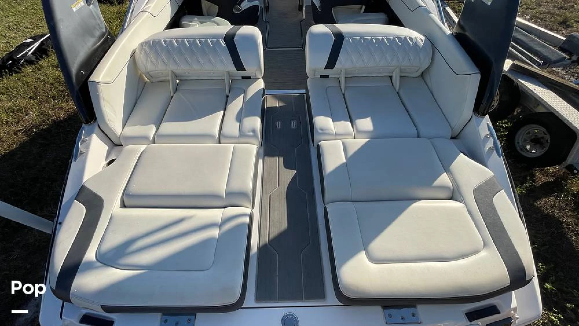2018 Regal 2300 - Image 5