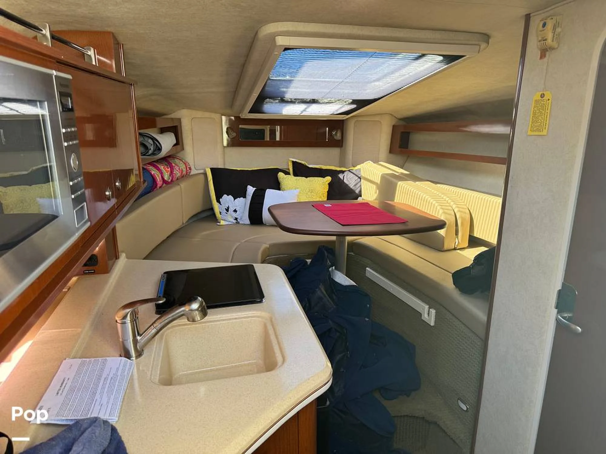 2013 Sea Ray 280 Sundancer - Image 3