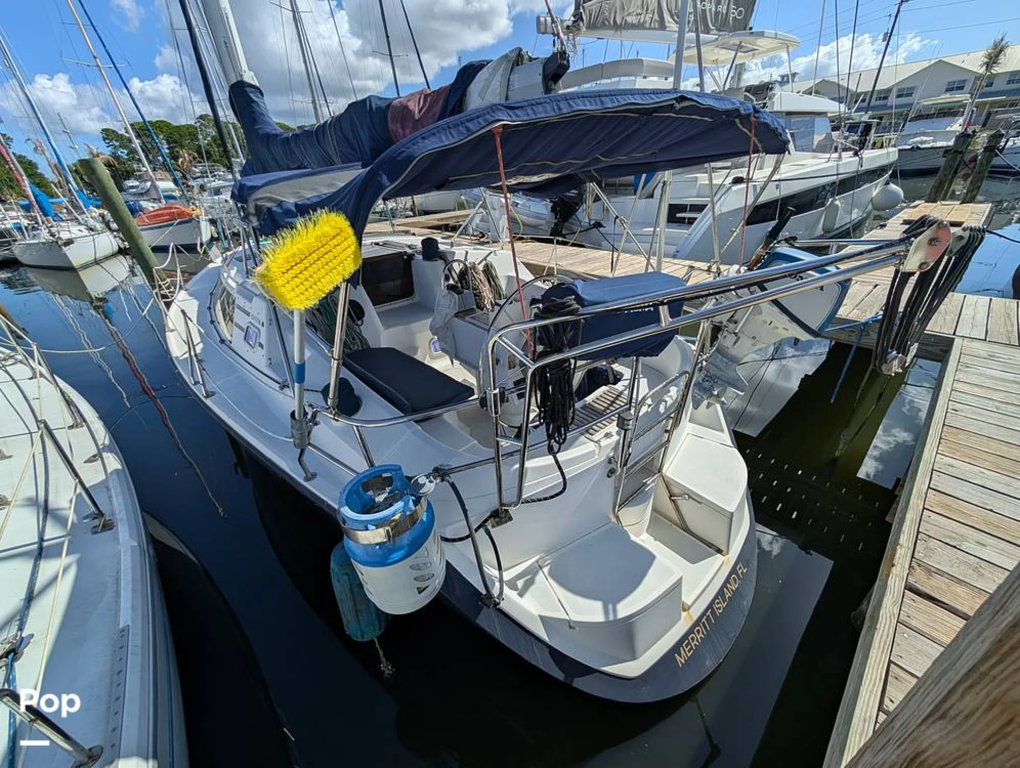 1993 Hunter 36 - Image 4