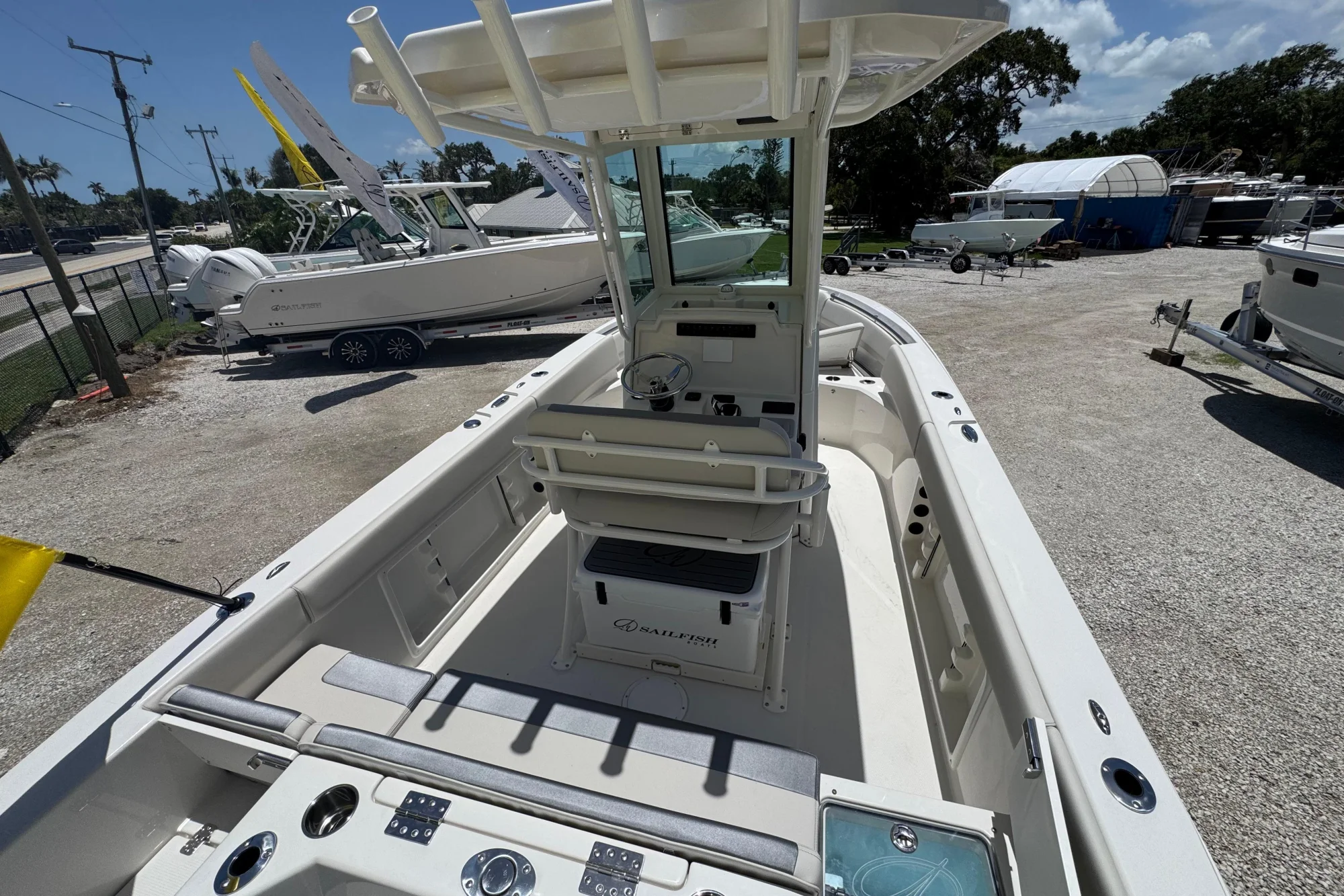 2027 Sailfish 232 CC - Image 3