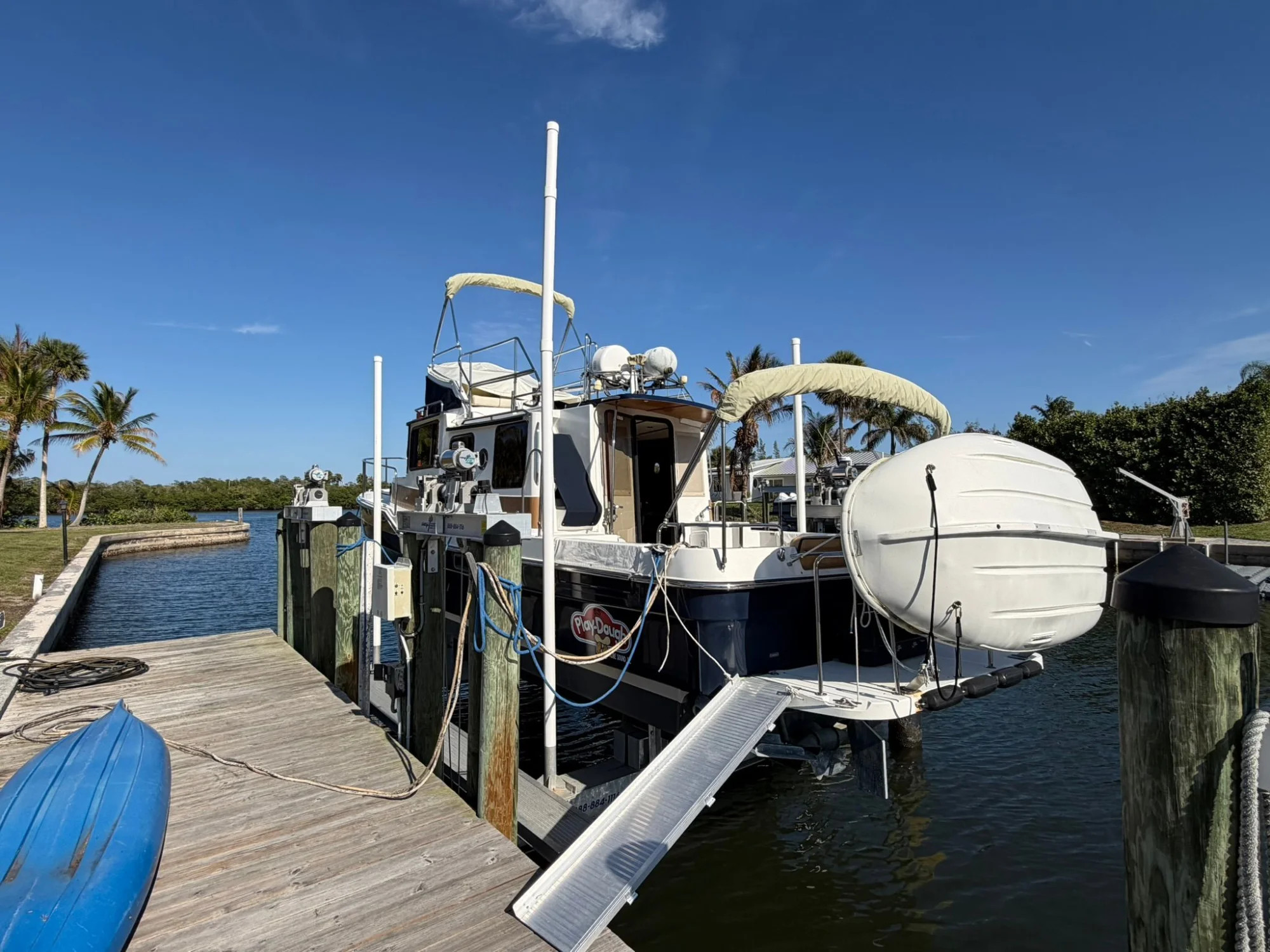 2013 Ranger Tugs R-31 CB - Image 4