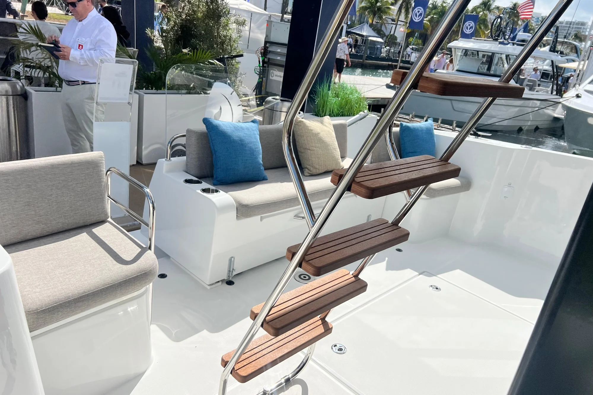 2027 Beneteau Swift Trawler 37 Fly - Image 5