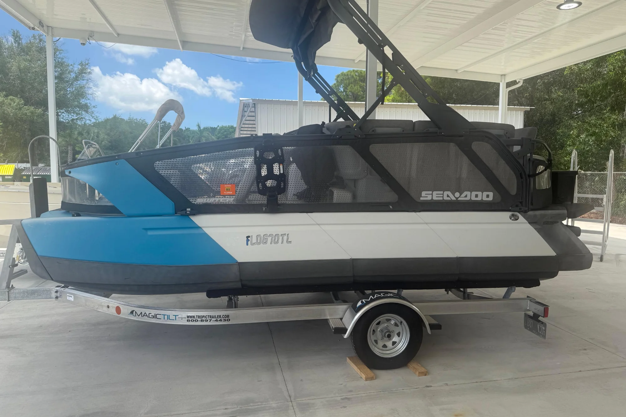 2022 Sea-Doo Switch Sport 18 - Image 4