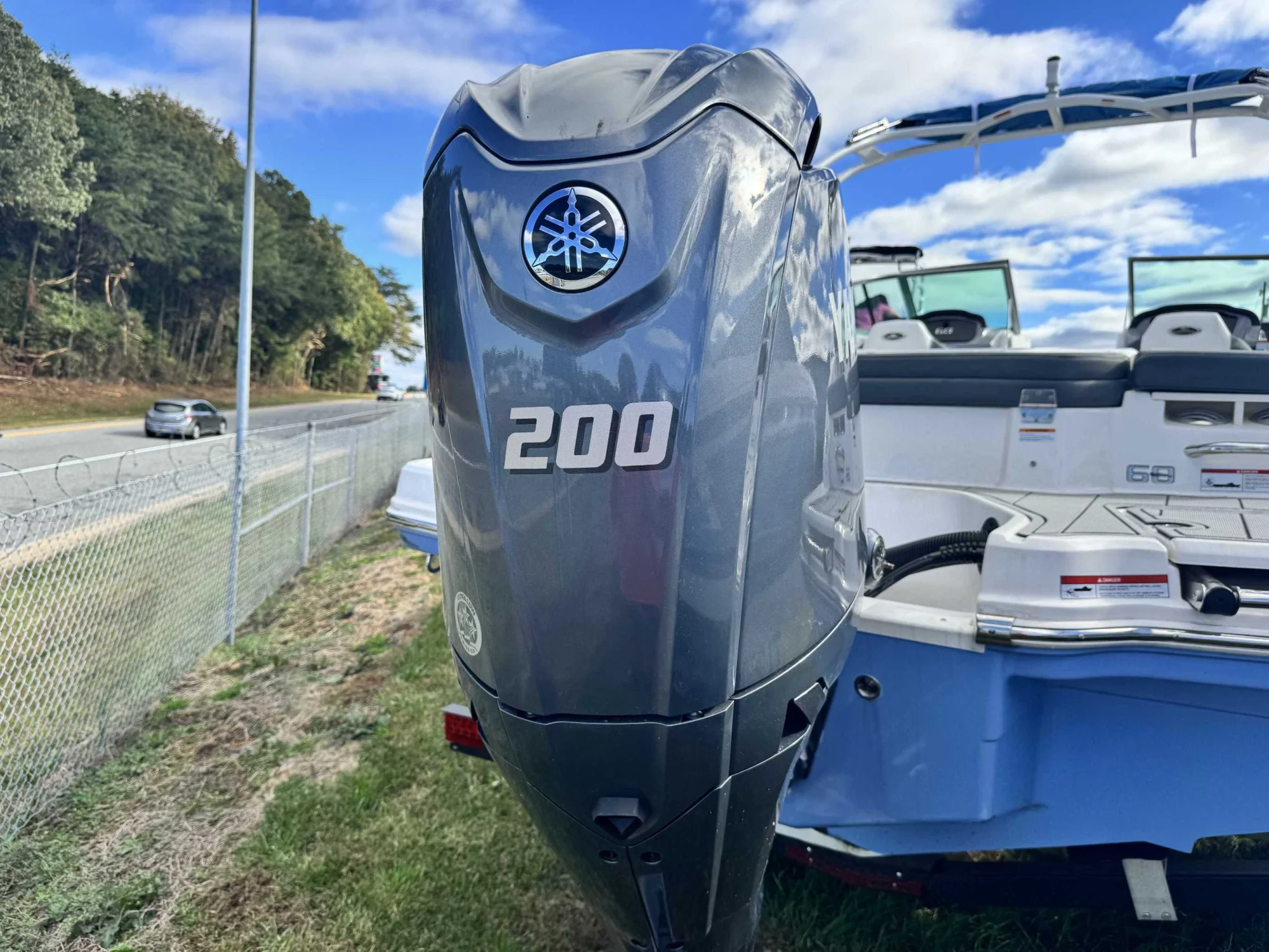 2025 Chaparral 23 Ssi OB - Image 3