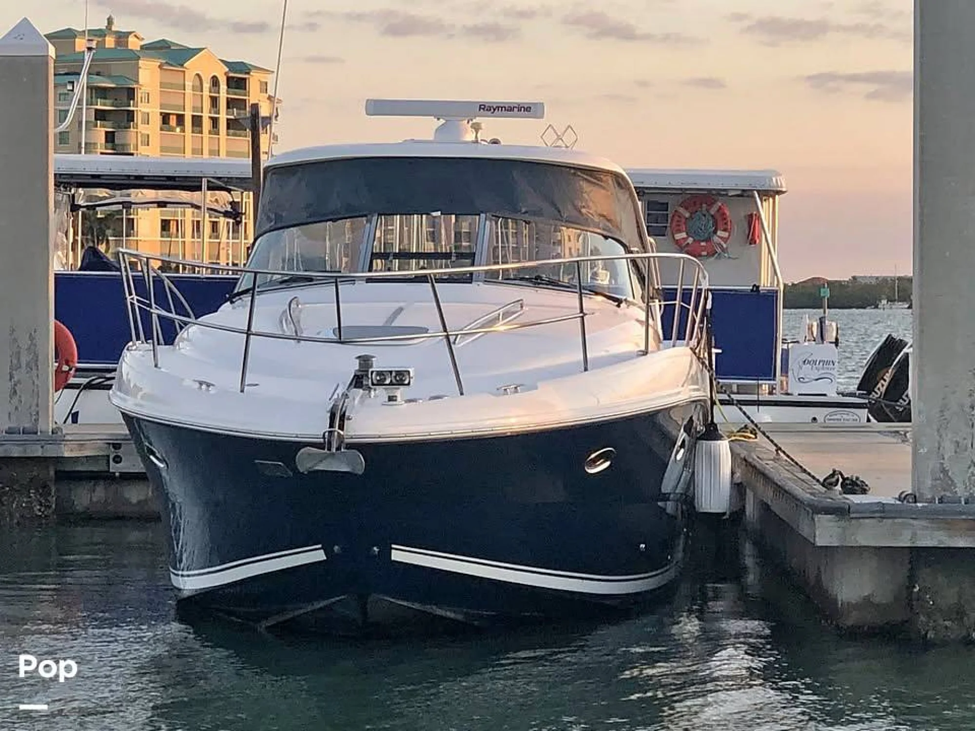 2009 Sea Ray 38 Sundancer - Image 4