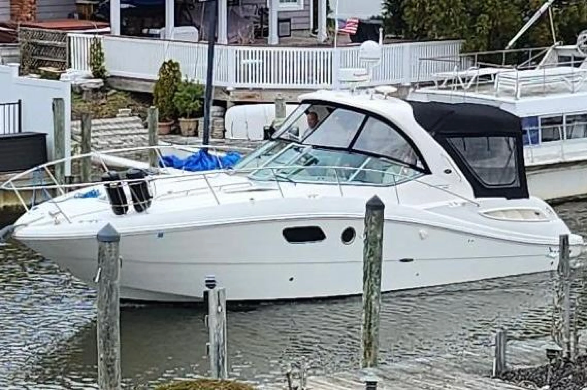 2010 Sea Ray Sundancer 350
