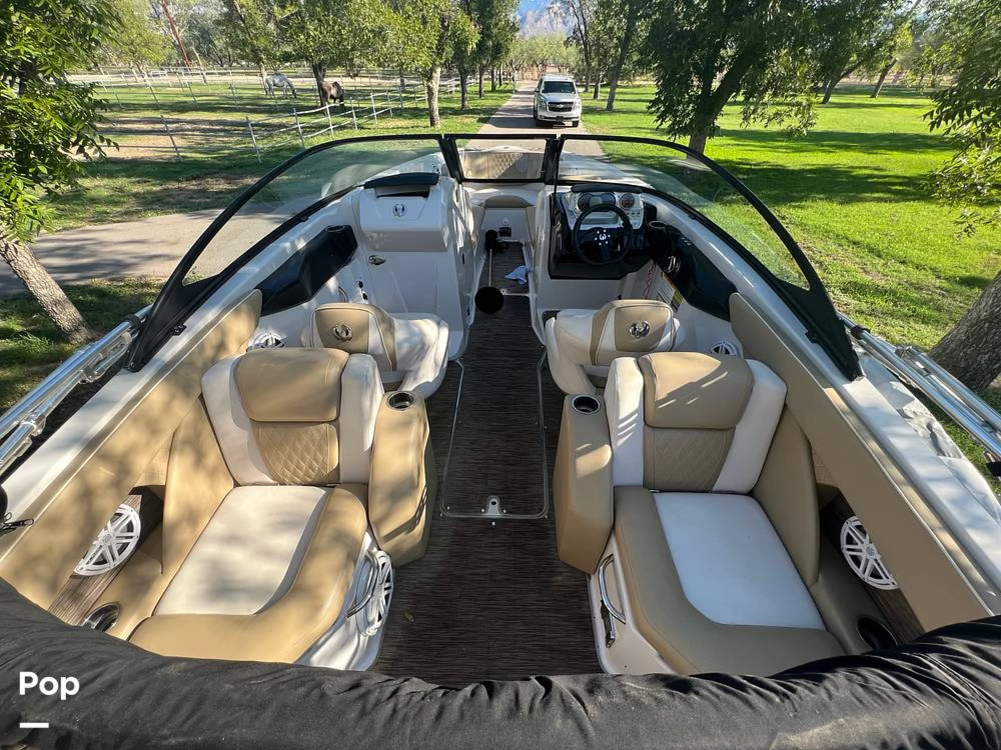 2017 Scarab 255 SE Platinum - Image 2