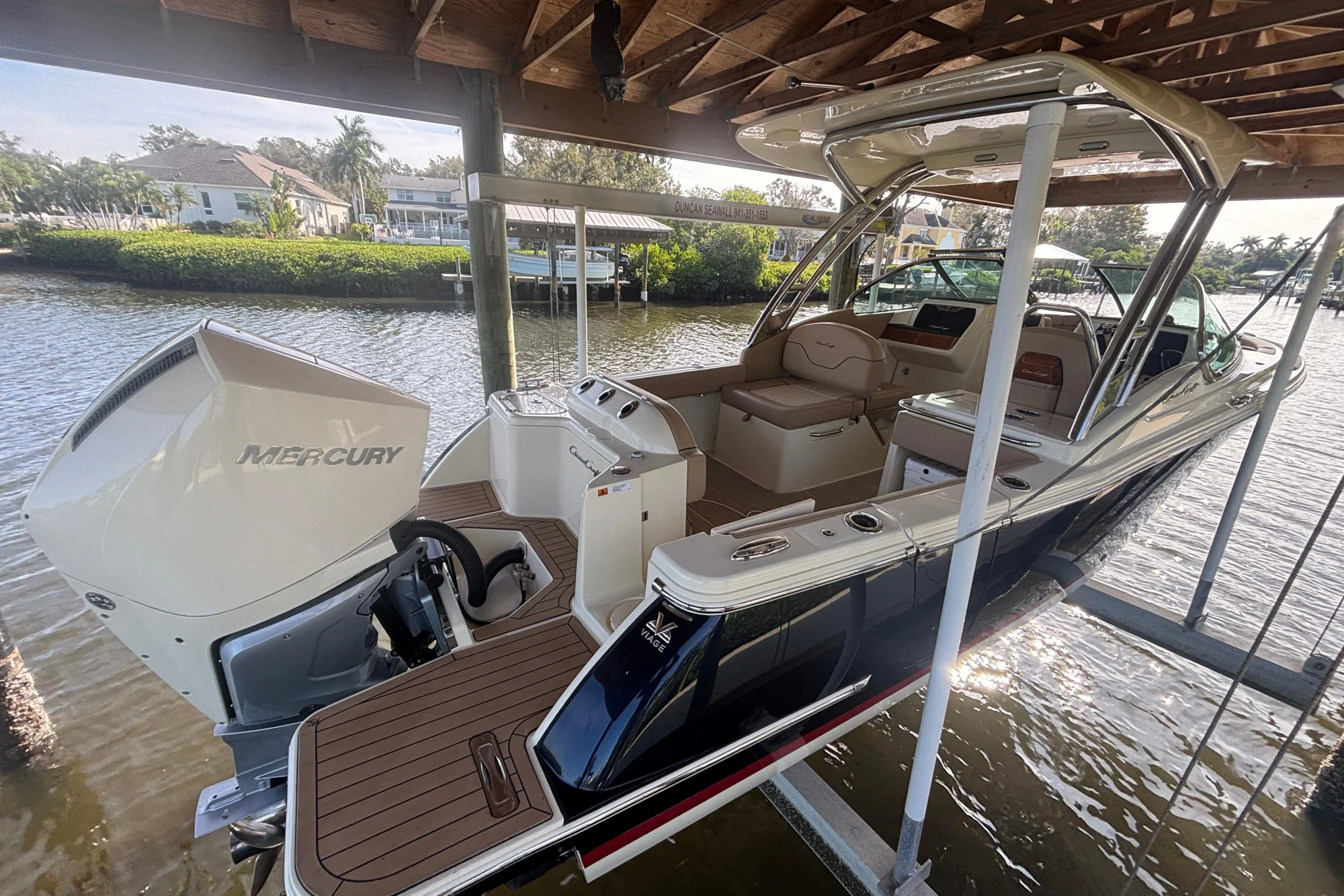 2023 Chris-Craft Calypso 24 - Image 3