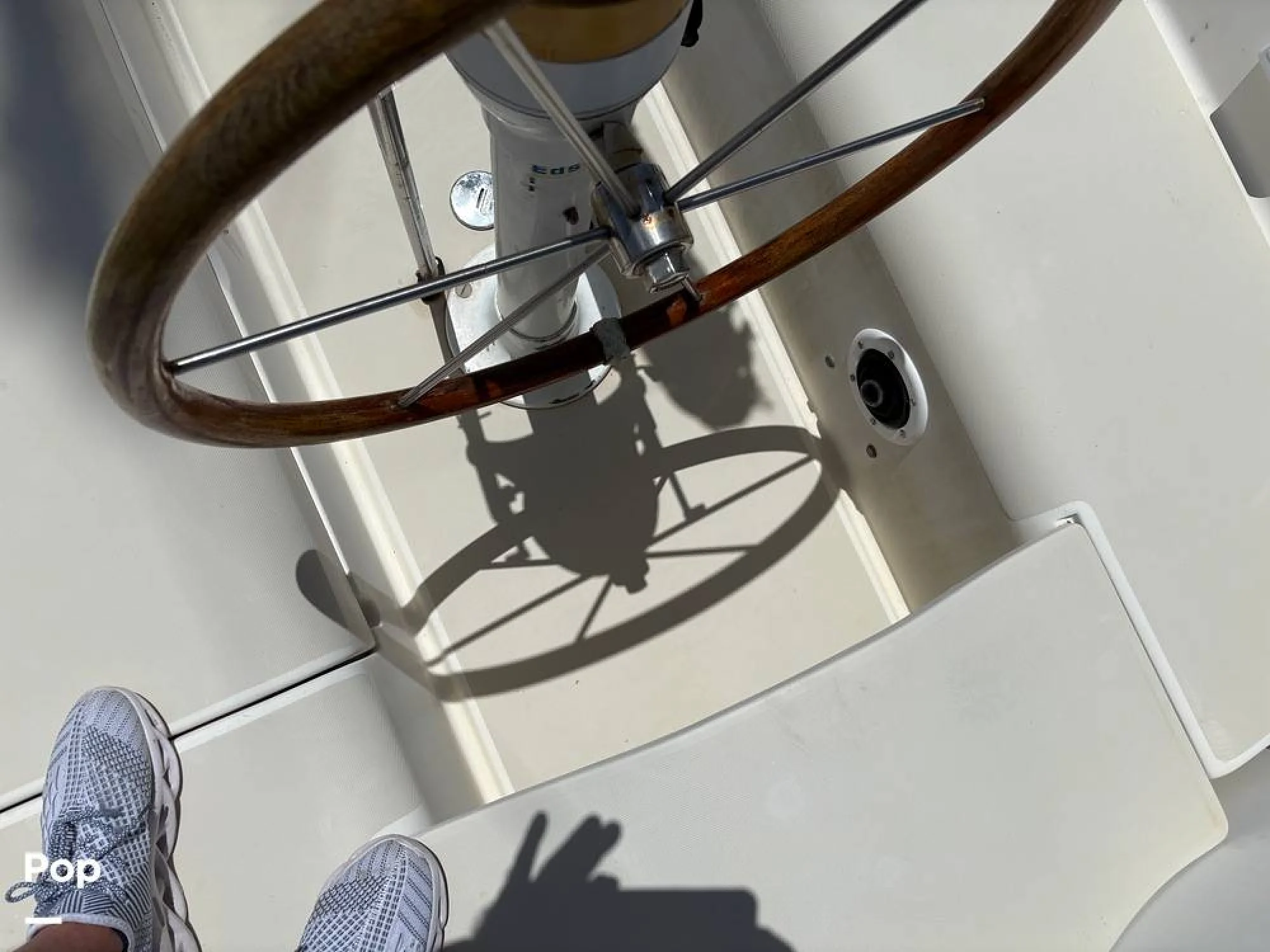 1983 Pearson 303 - Image 5