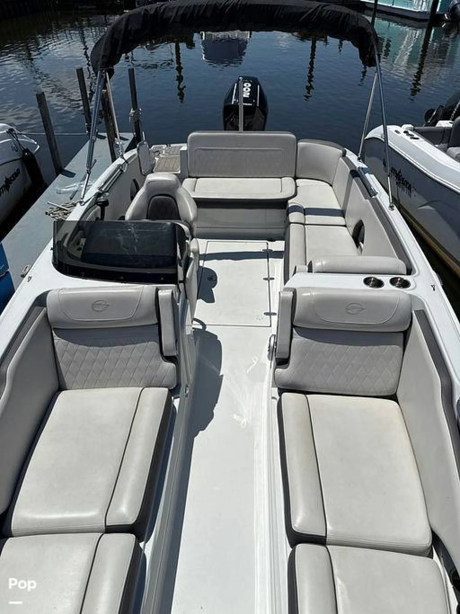 2024 Crownline E230XS - Image 2
