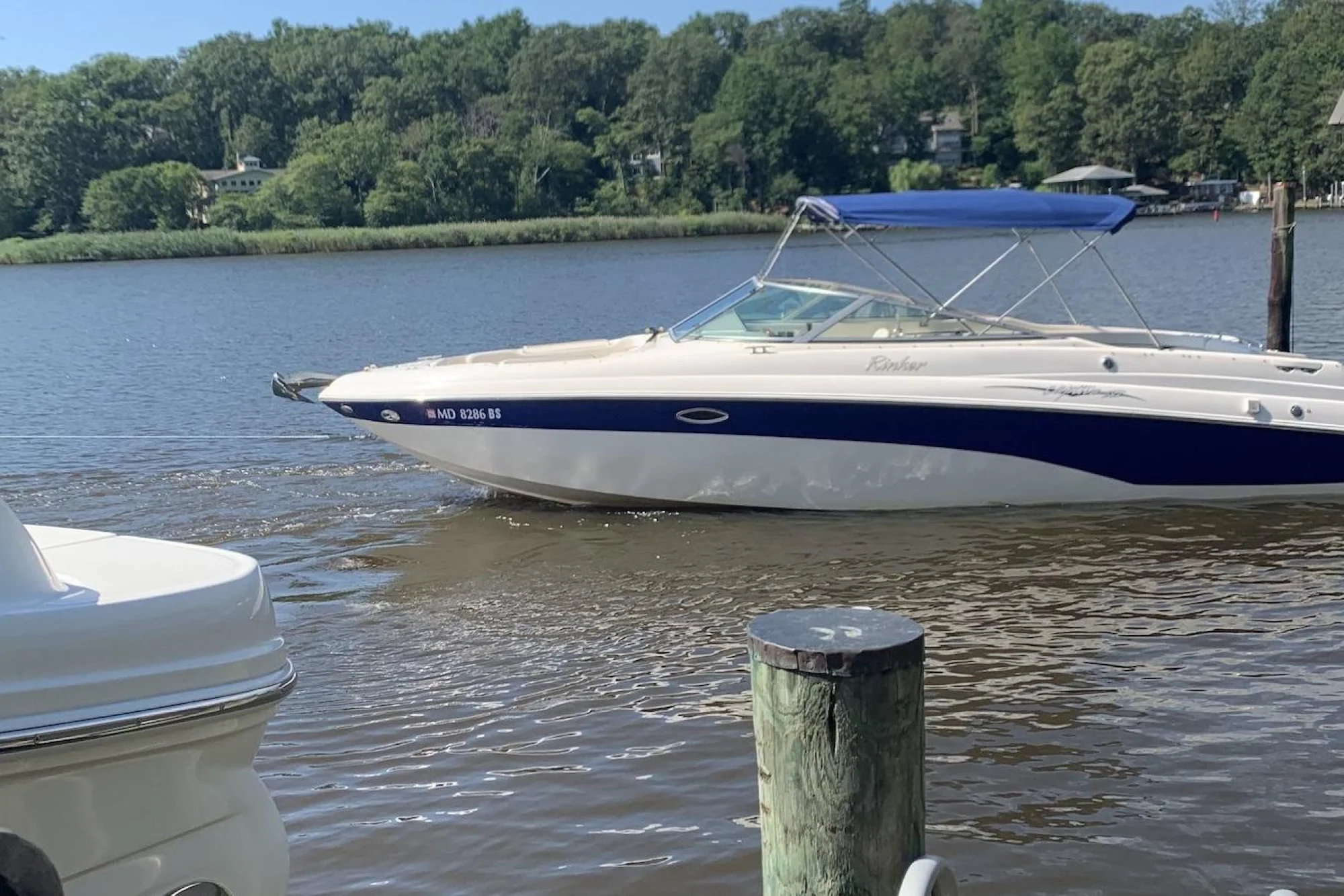 Rinker 282 Captiva Bowrider - Image 3